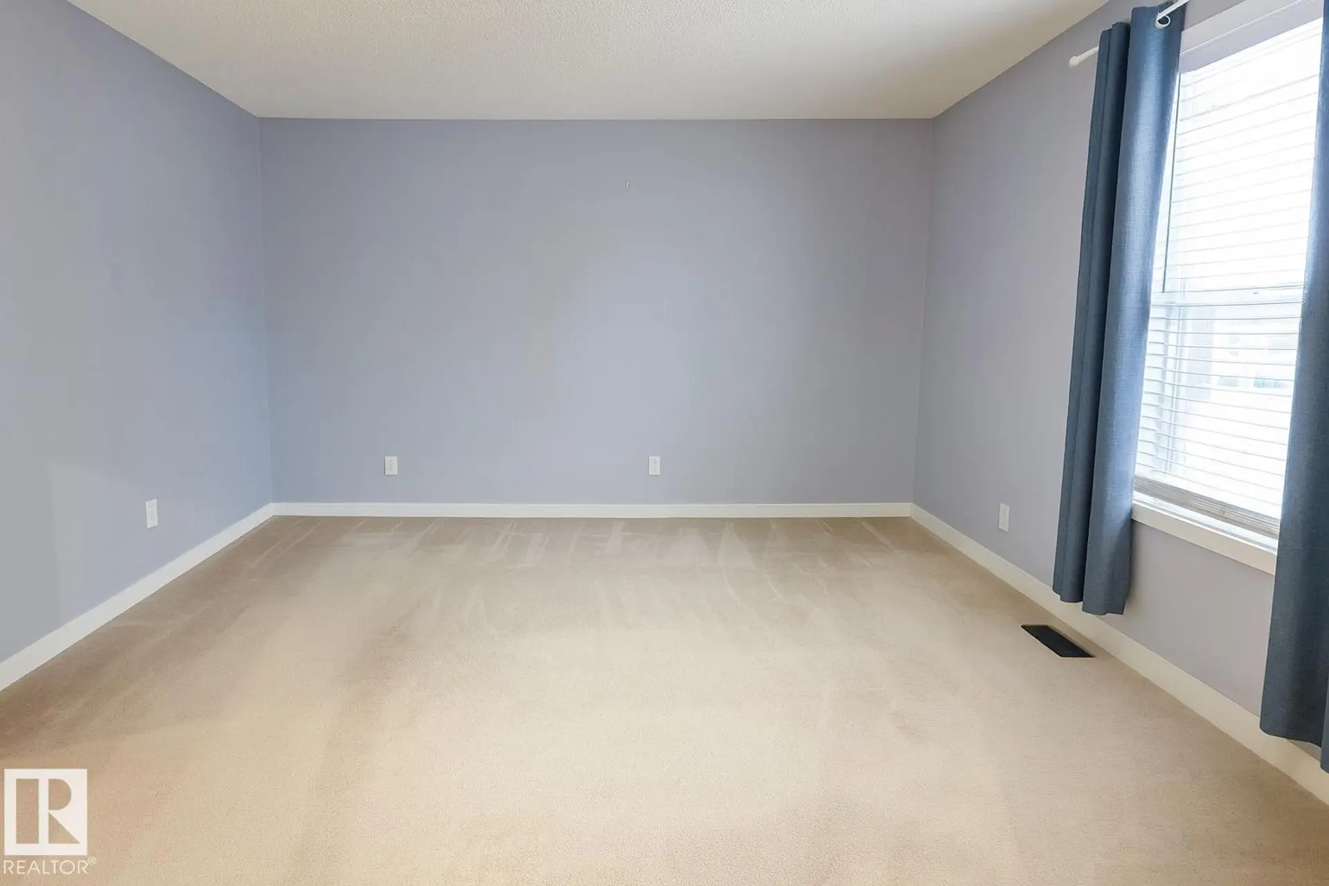 #2 10205 158 AV NW - Image 13