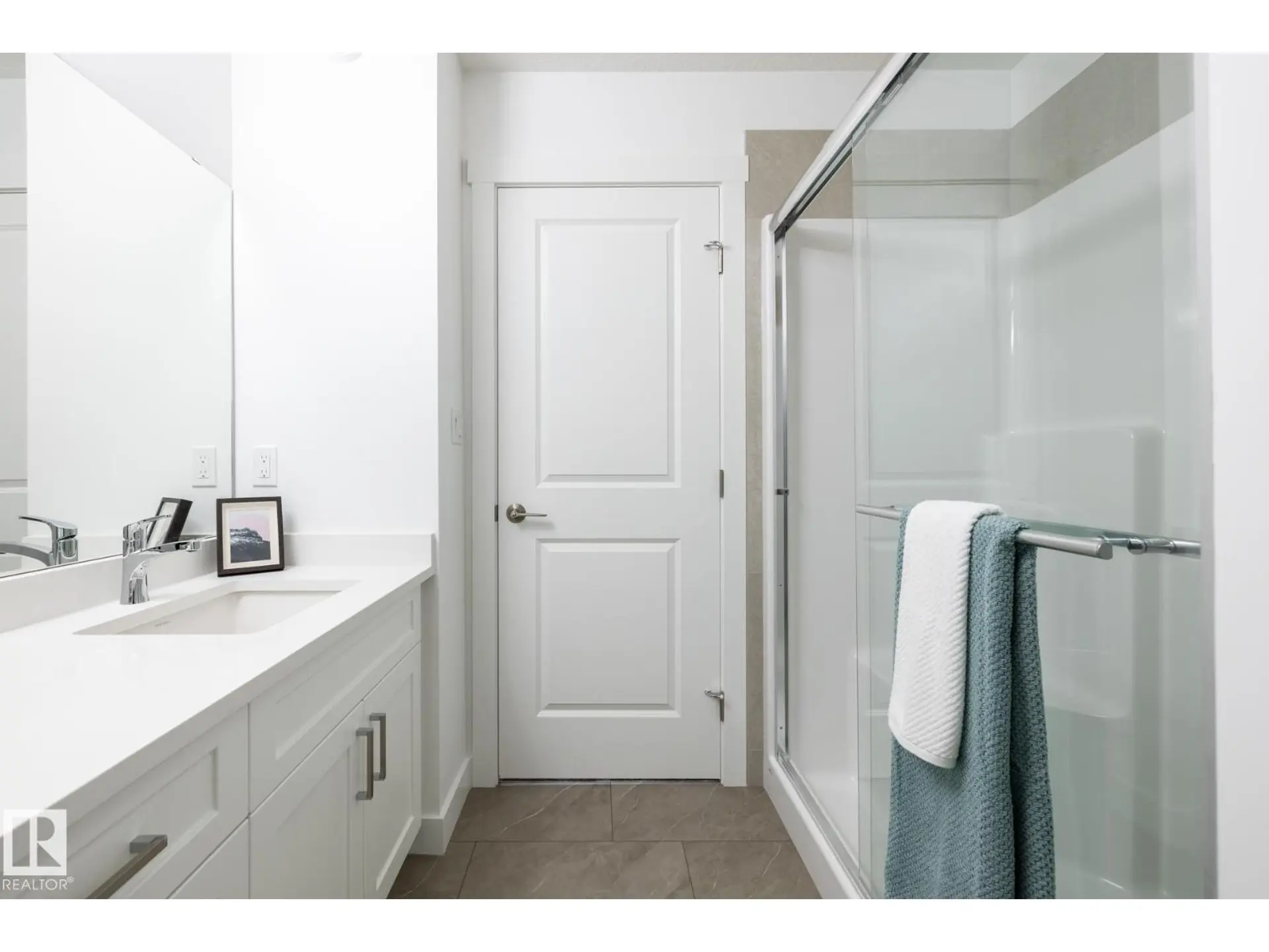 555 172 AV NE - Image 15