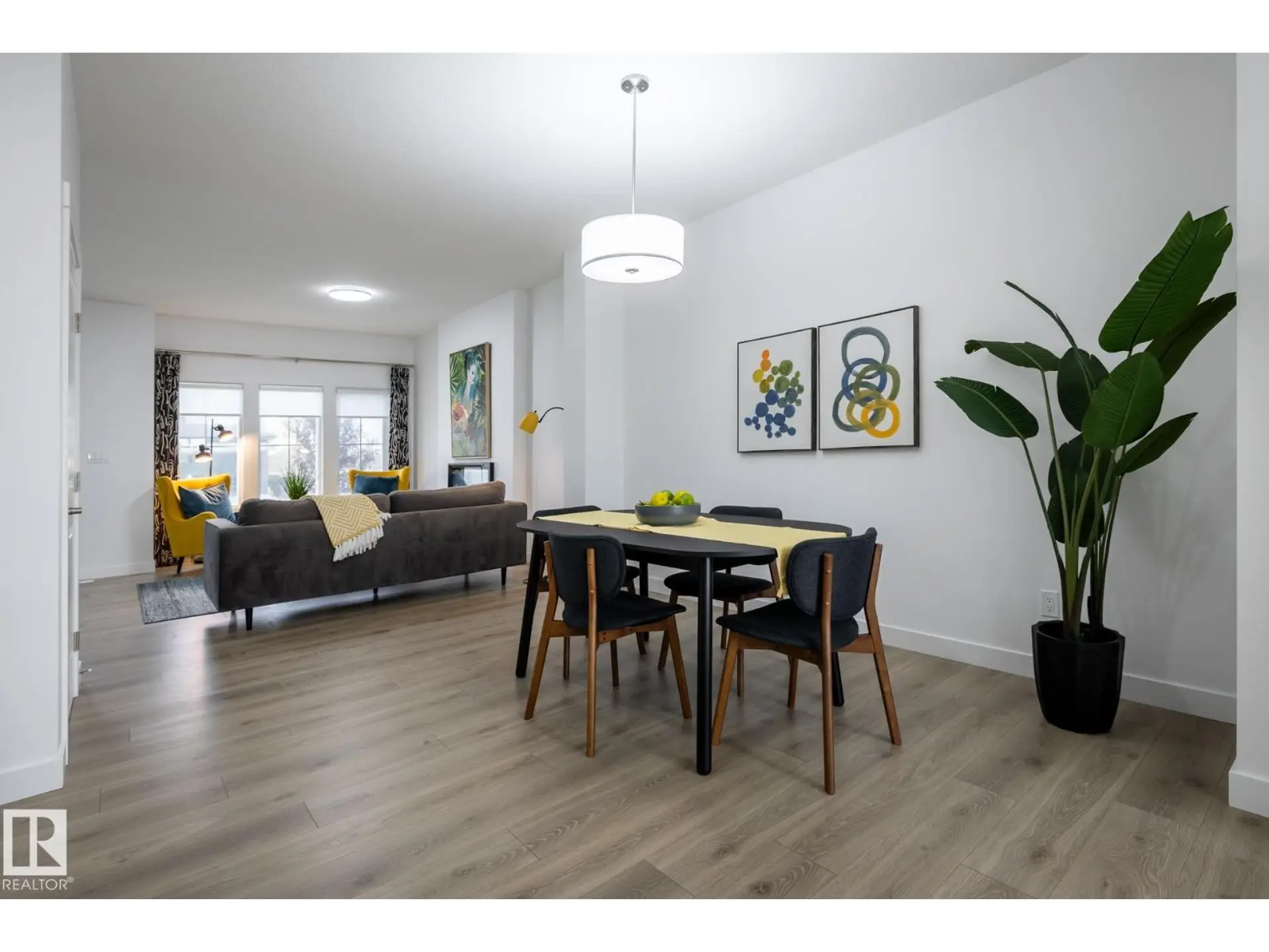 555 172 AV NE - Image 6
