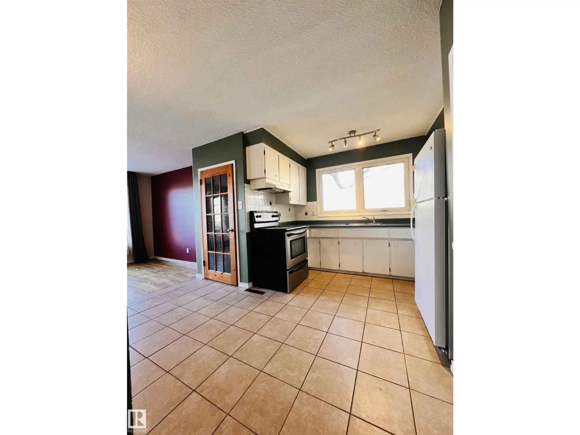 11459 51 AV NW - Image 5