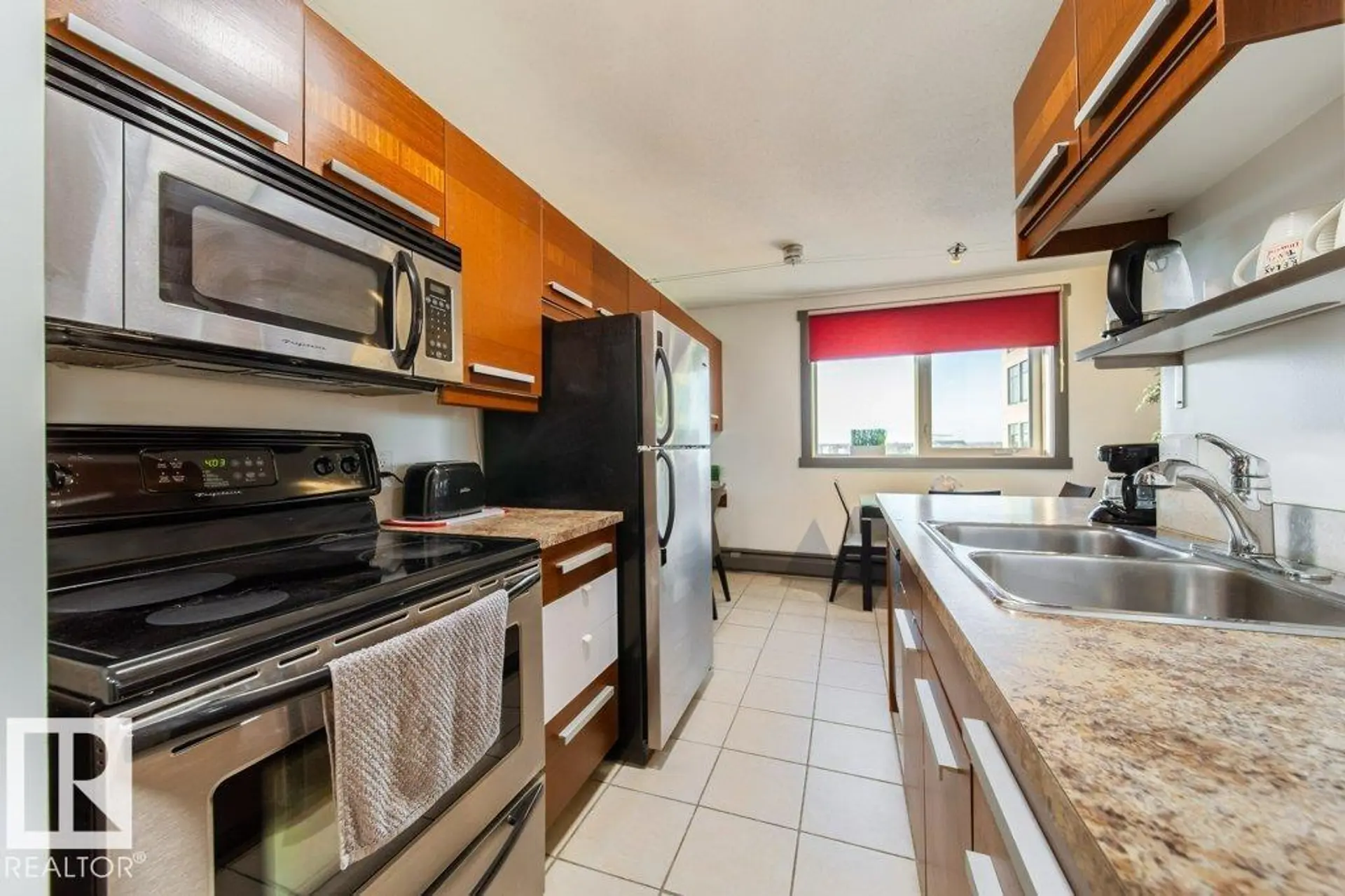 #1007 9028 JASPER AV NW - Image 11