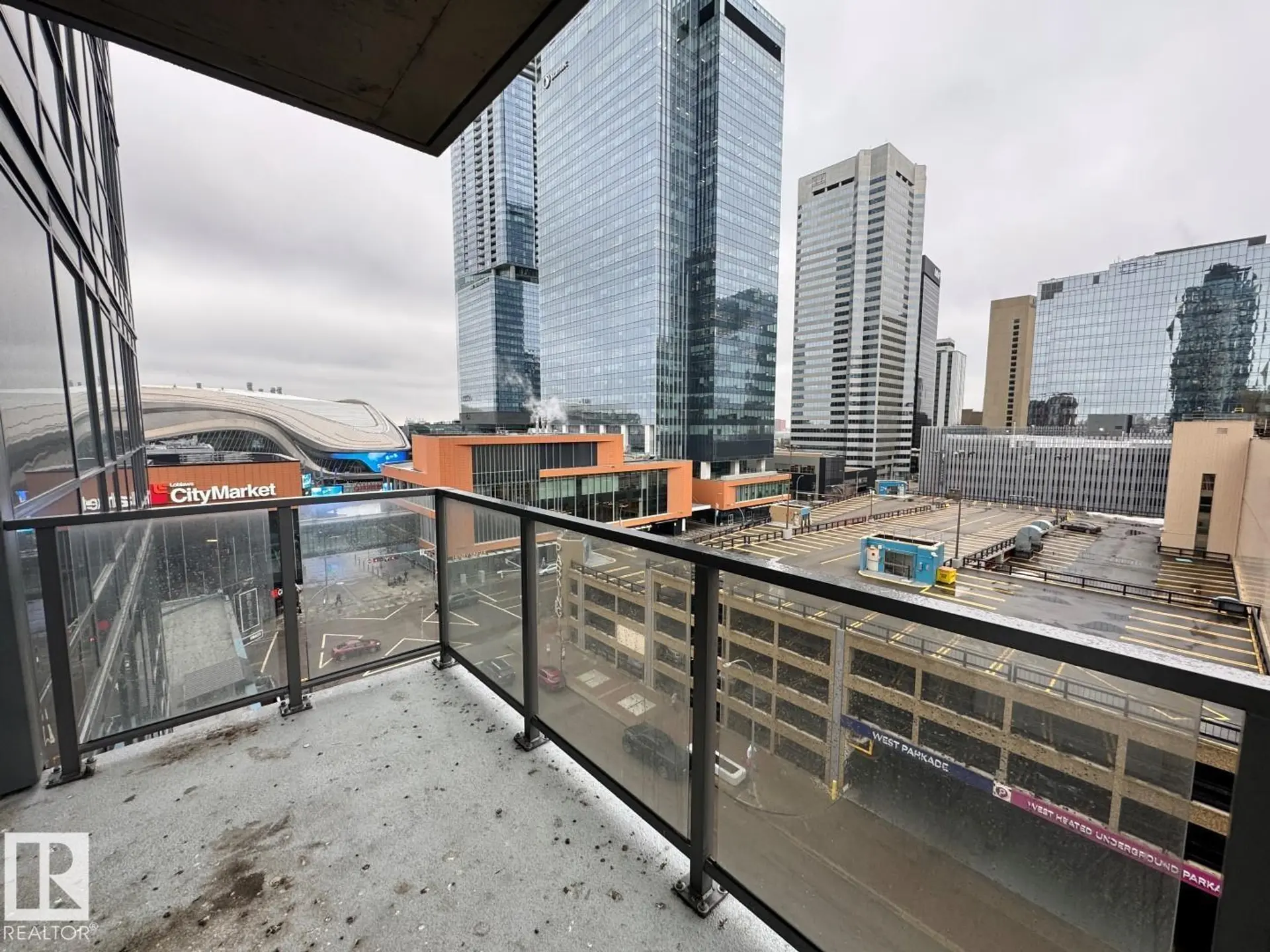 #802 10238 103 ST NW - Image 11