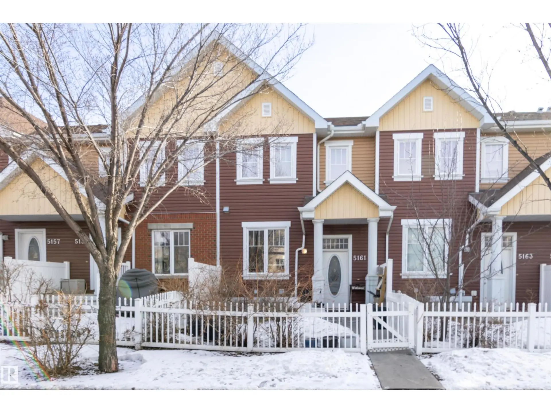 5161 TERWILLEGAR BV NW - Image 1