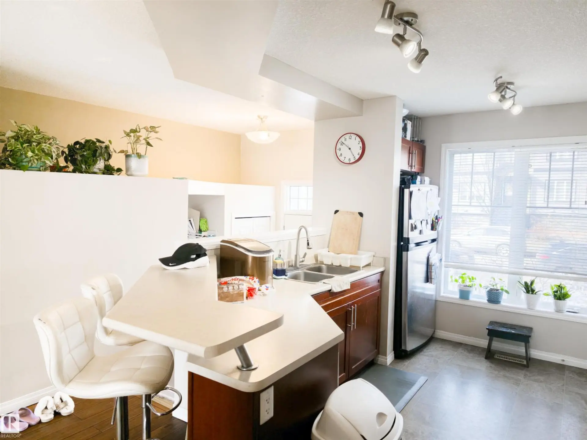 5161 TERWILLEGAR BV NW - Image 2