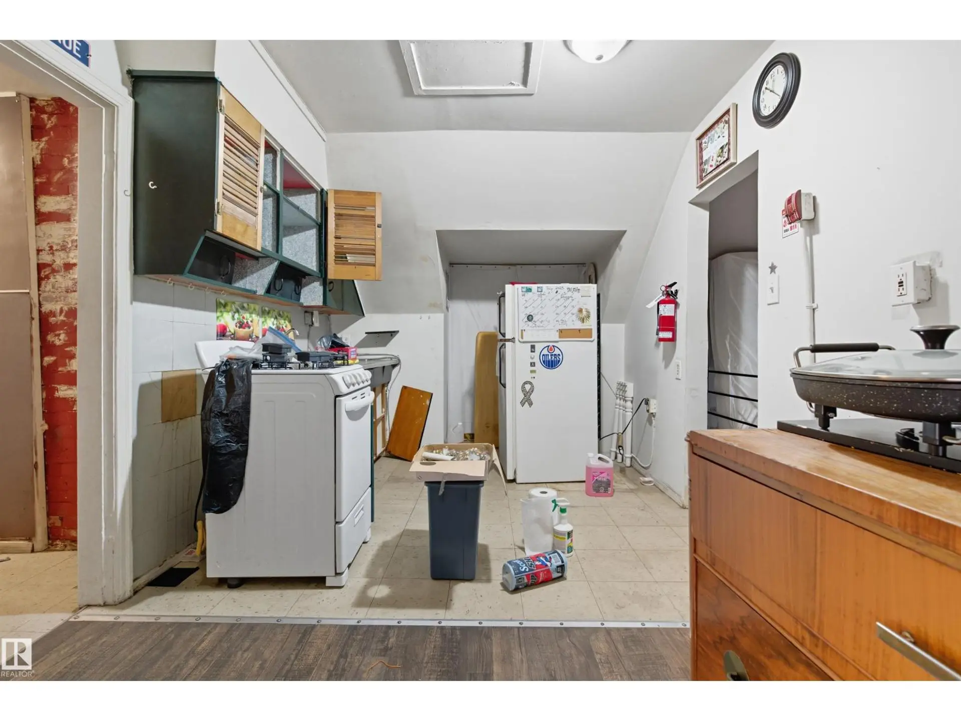 9513 103 AV NW - Image 10