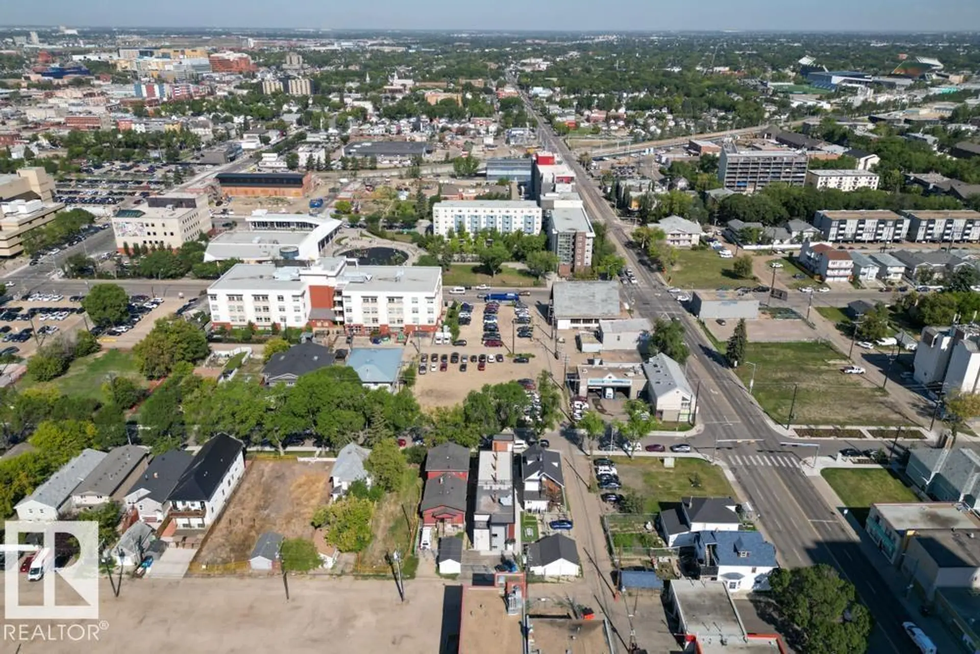 9513 103 AV NW - Image 17