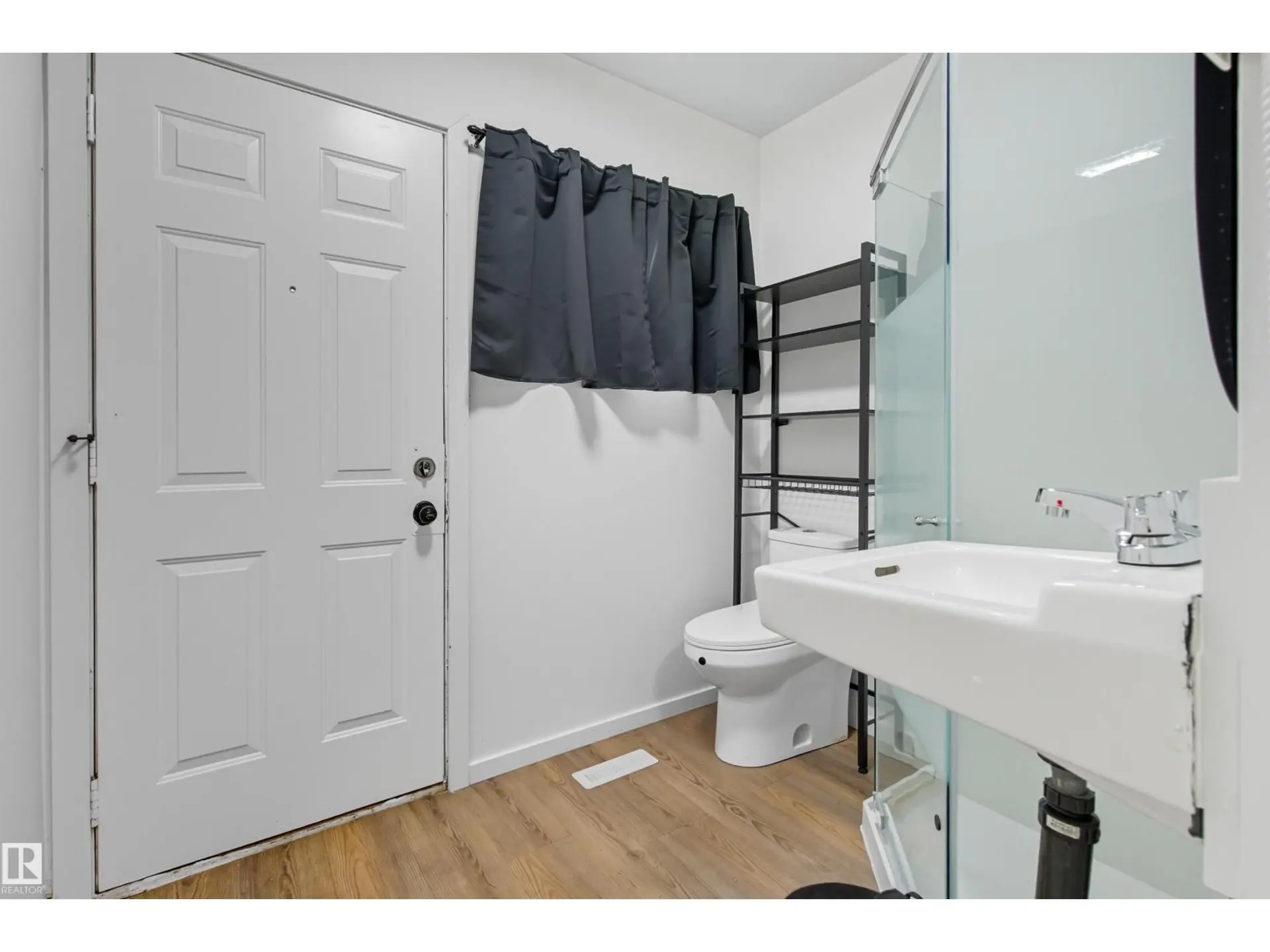 9513 103 AV NW - Image 8