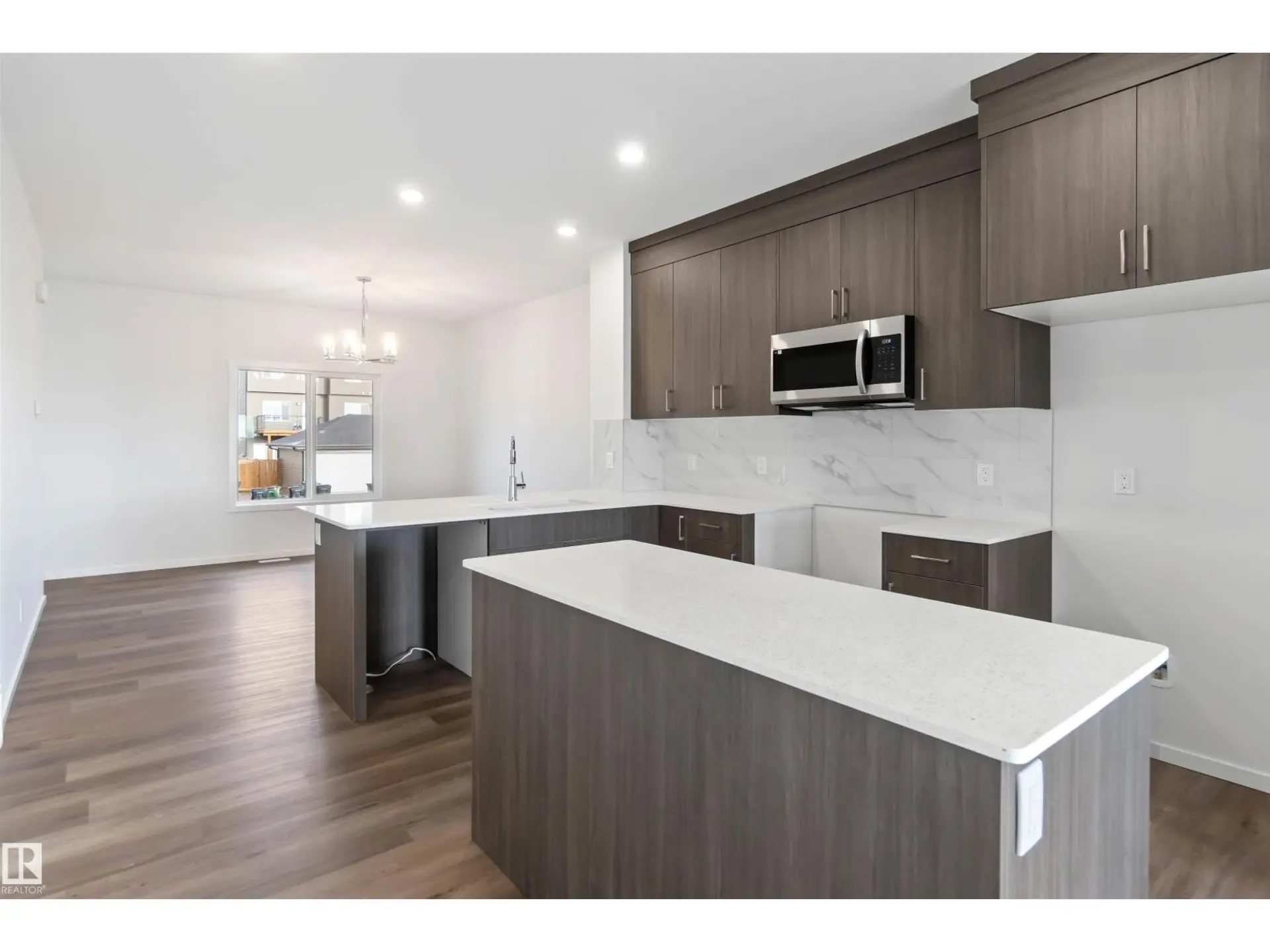 5452 HAWTHORN RU SW - Image 2