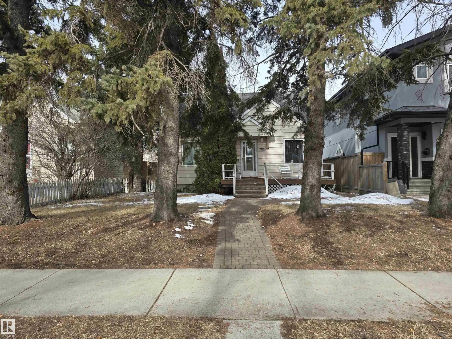 8146 78 AV NW NW - Image 2