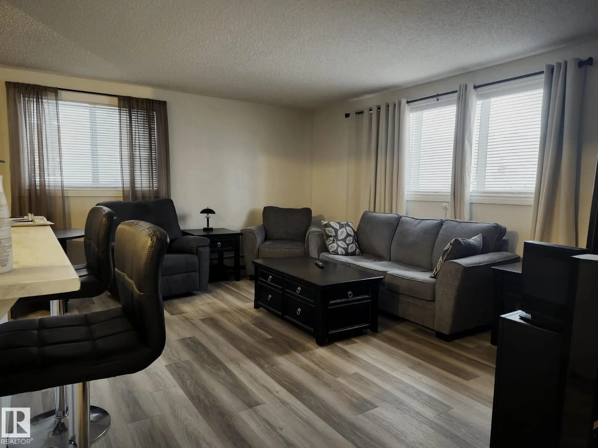 #4 6120 118 AV NW - Image 4
