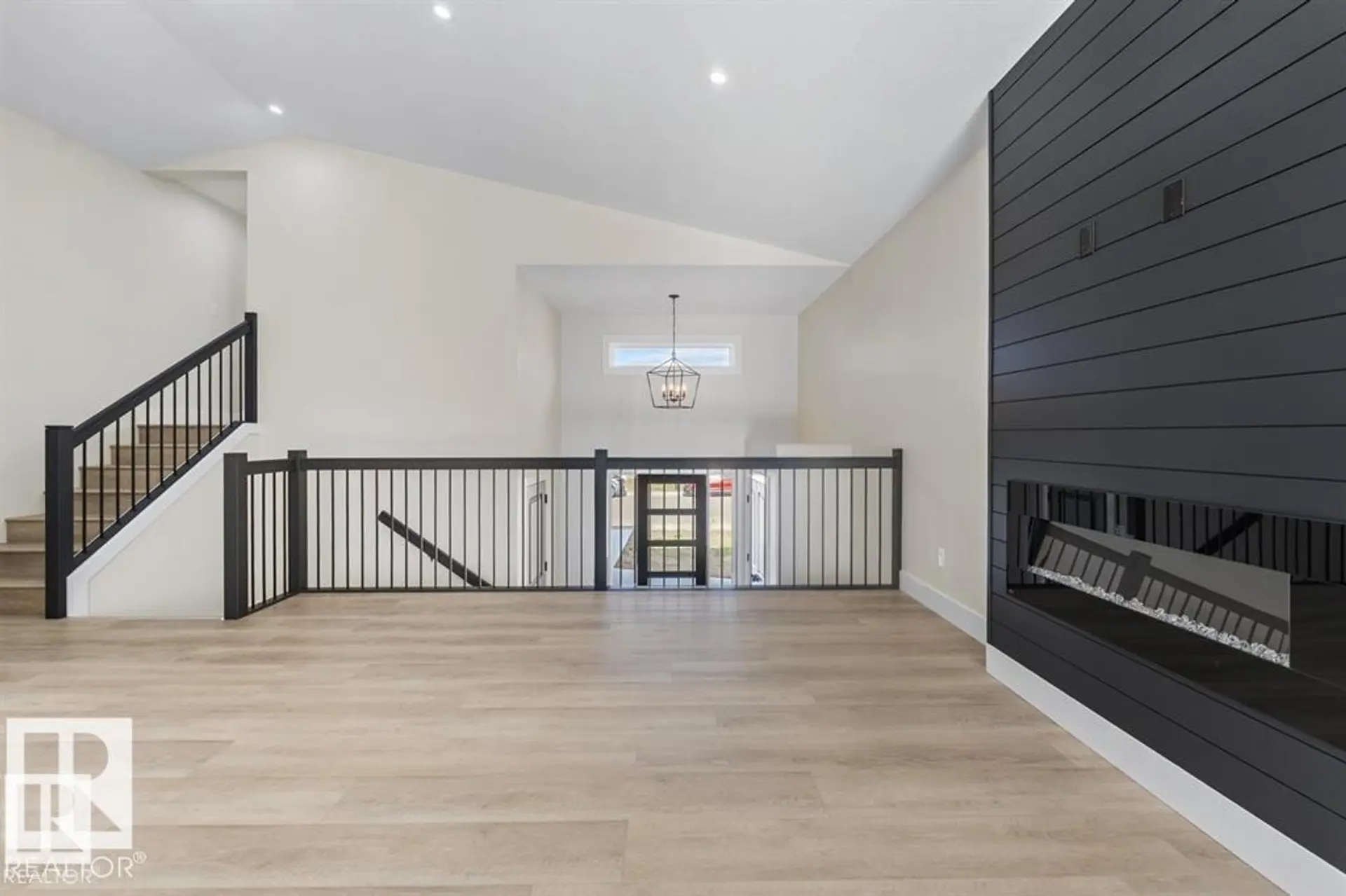 402 42230 TOWNSHIP ROAD 632 - Image 12