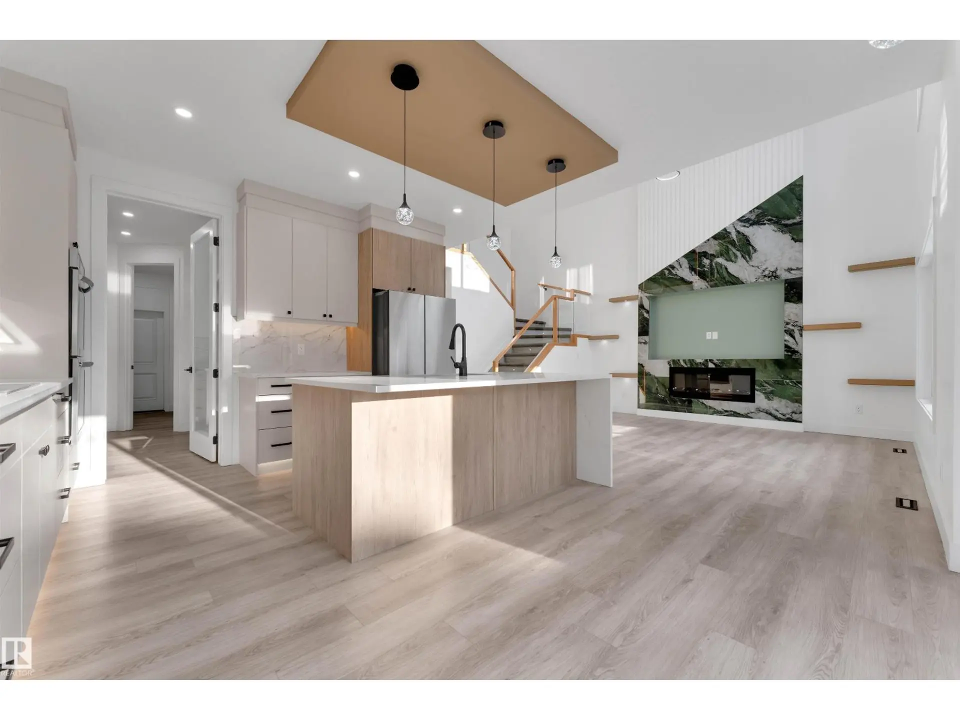 6415 29 ST NE - Image 5