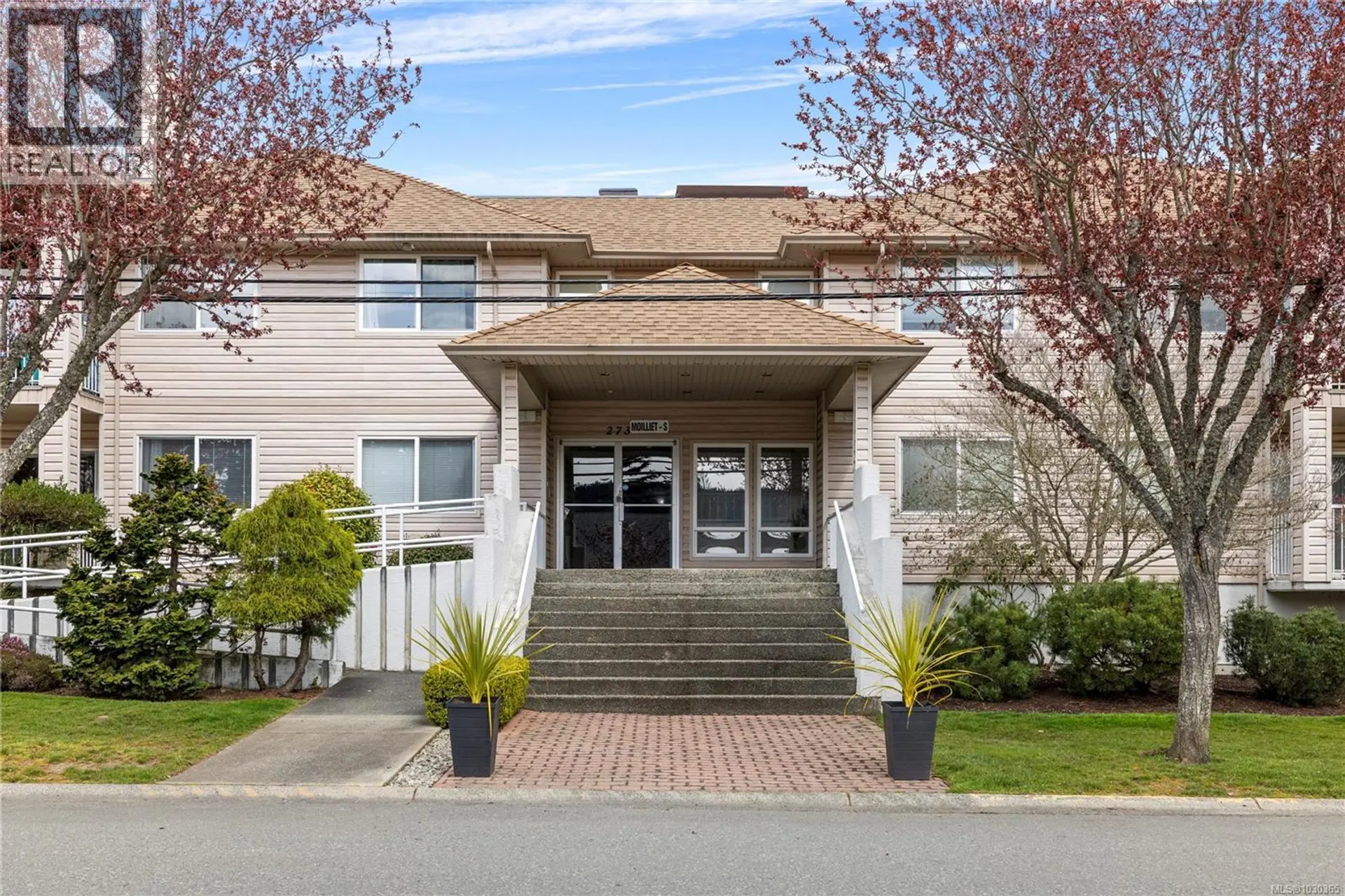 Property at #207 273 Moilliet St S, Parksville, BC