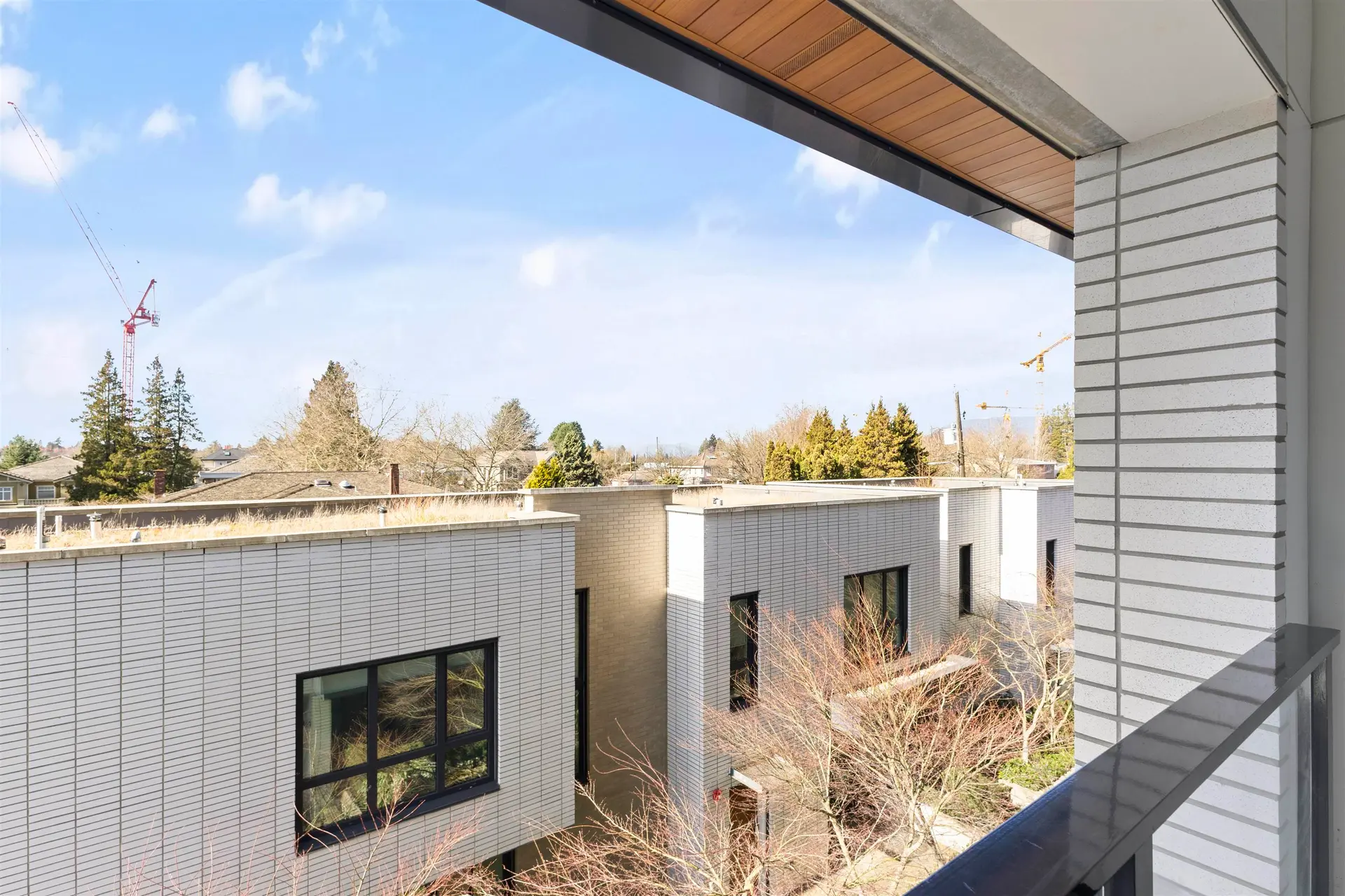 #307 5383 Cambie Street - Image 12