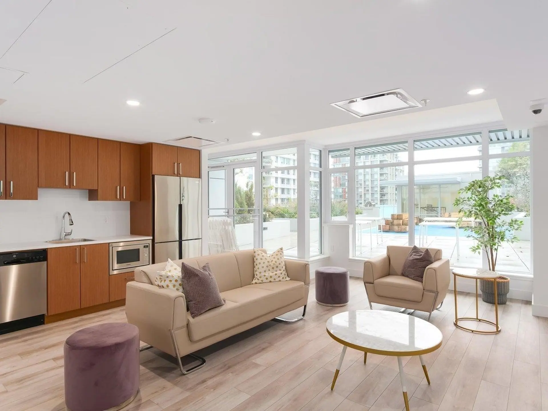 #707 1708 Ontario Street - Image 11