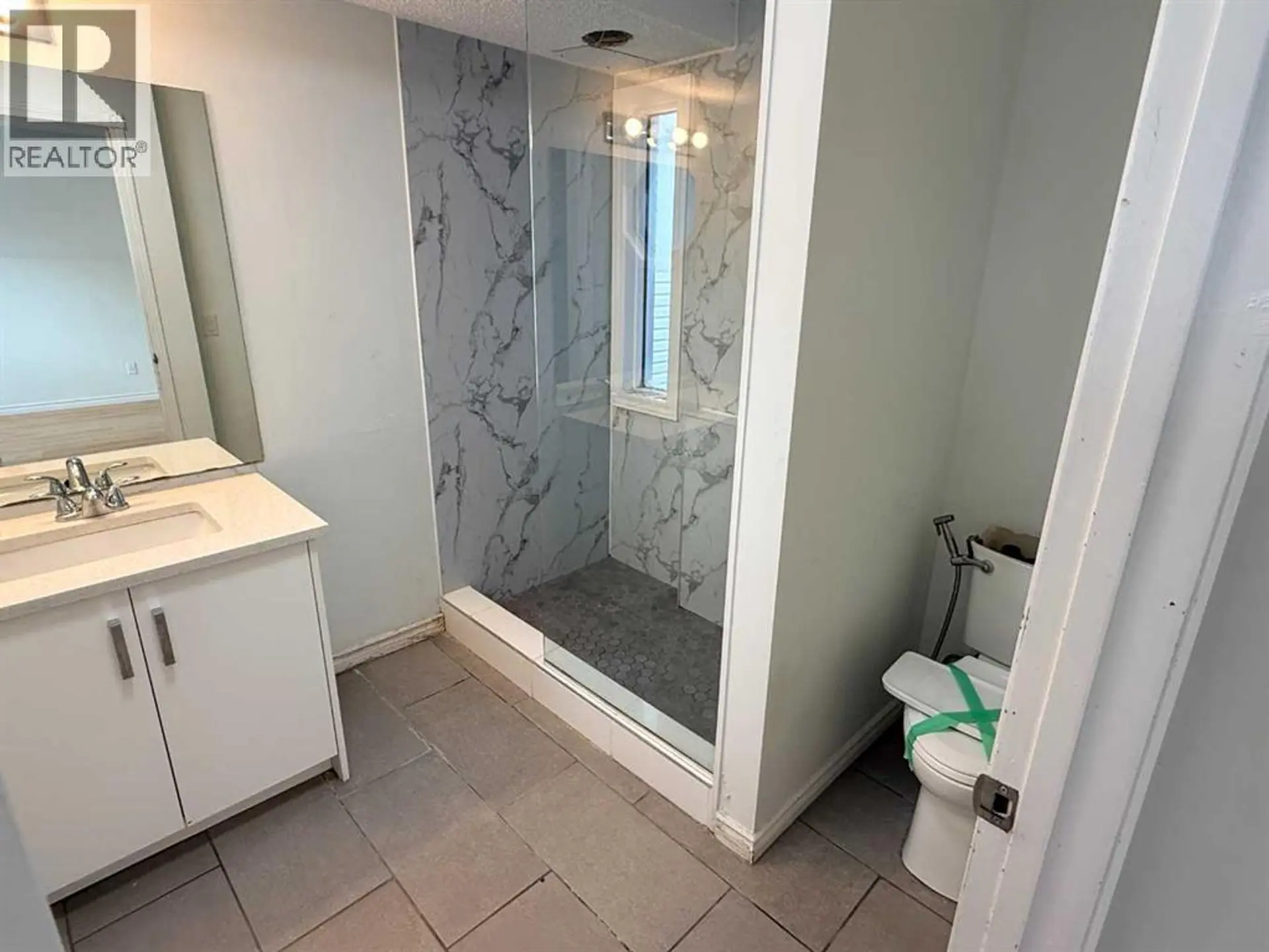 651 MACEWAN DRIVE NW - Image 14