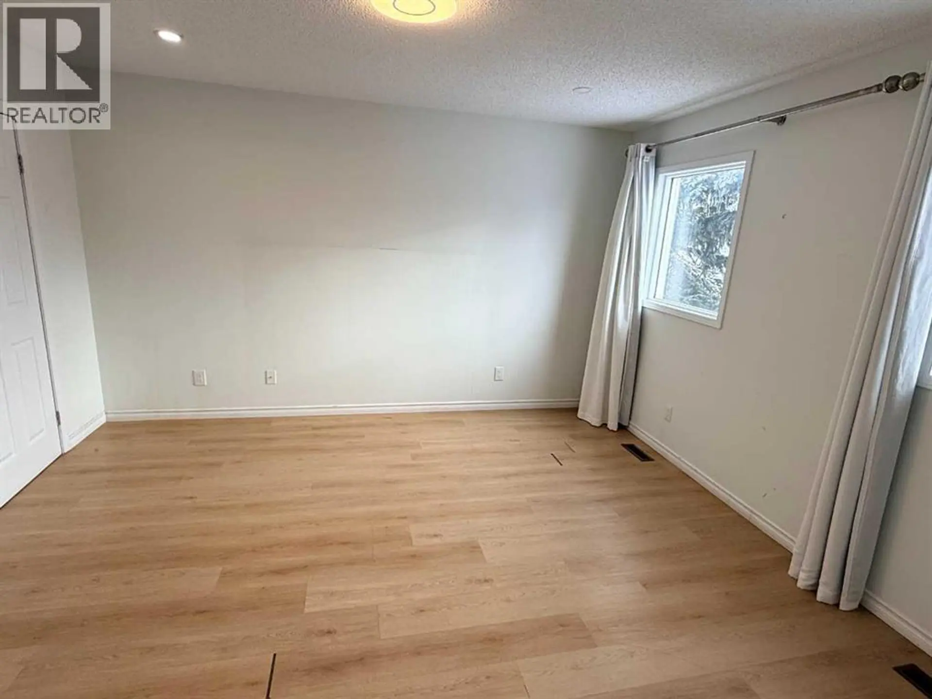 651 MACEWAN DRIVE NW - Image 15