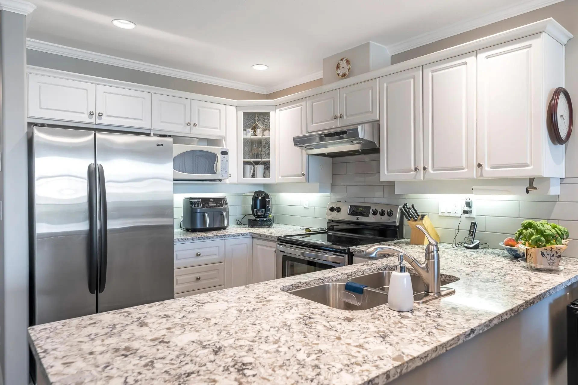 Property at #202 15284 Buena Vista Avenue, White Rock, BC