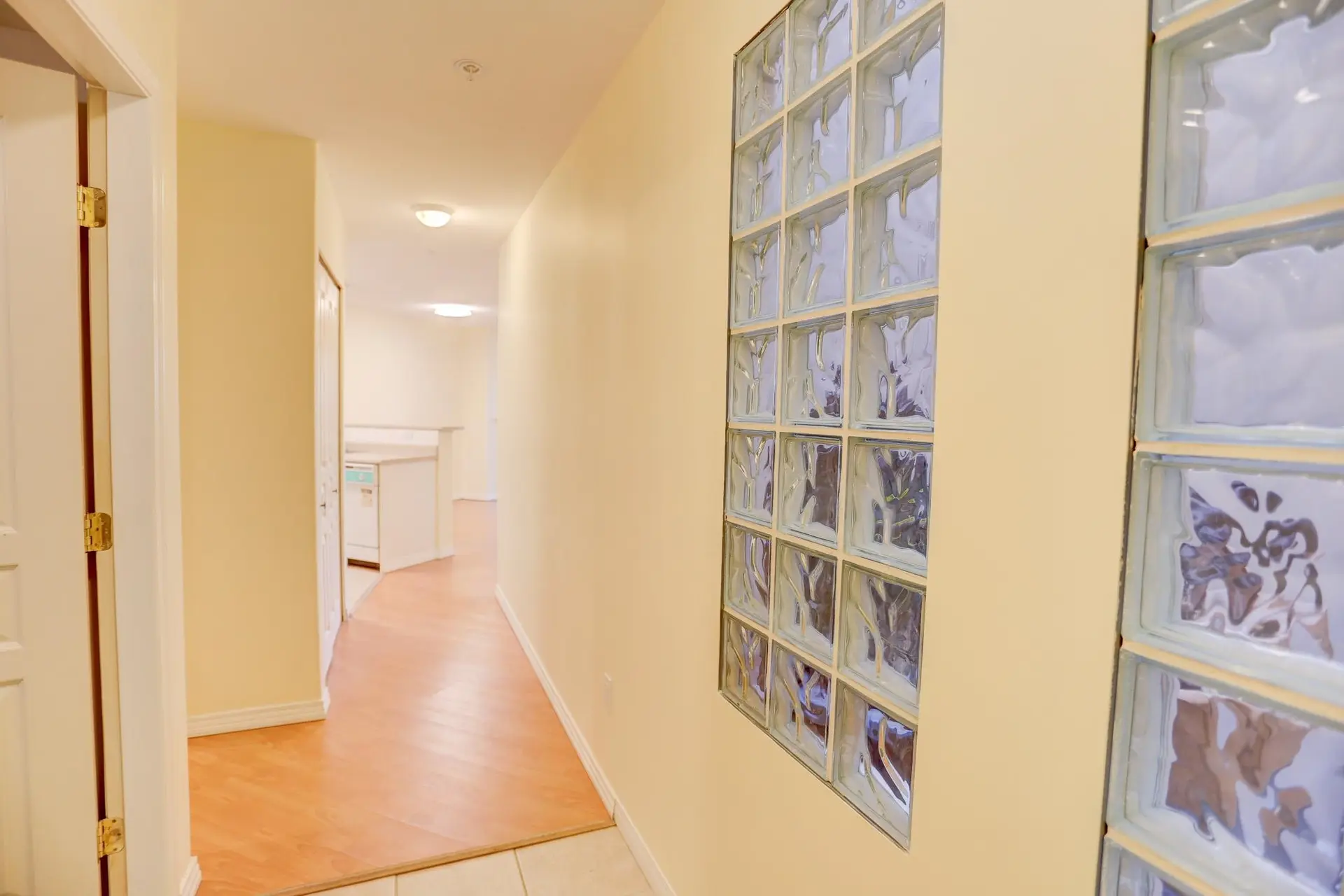 #220 760 Kingsway - Image 13