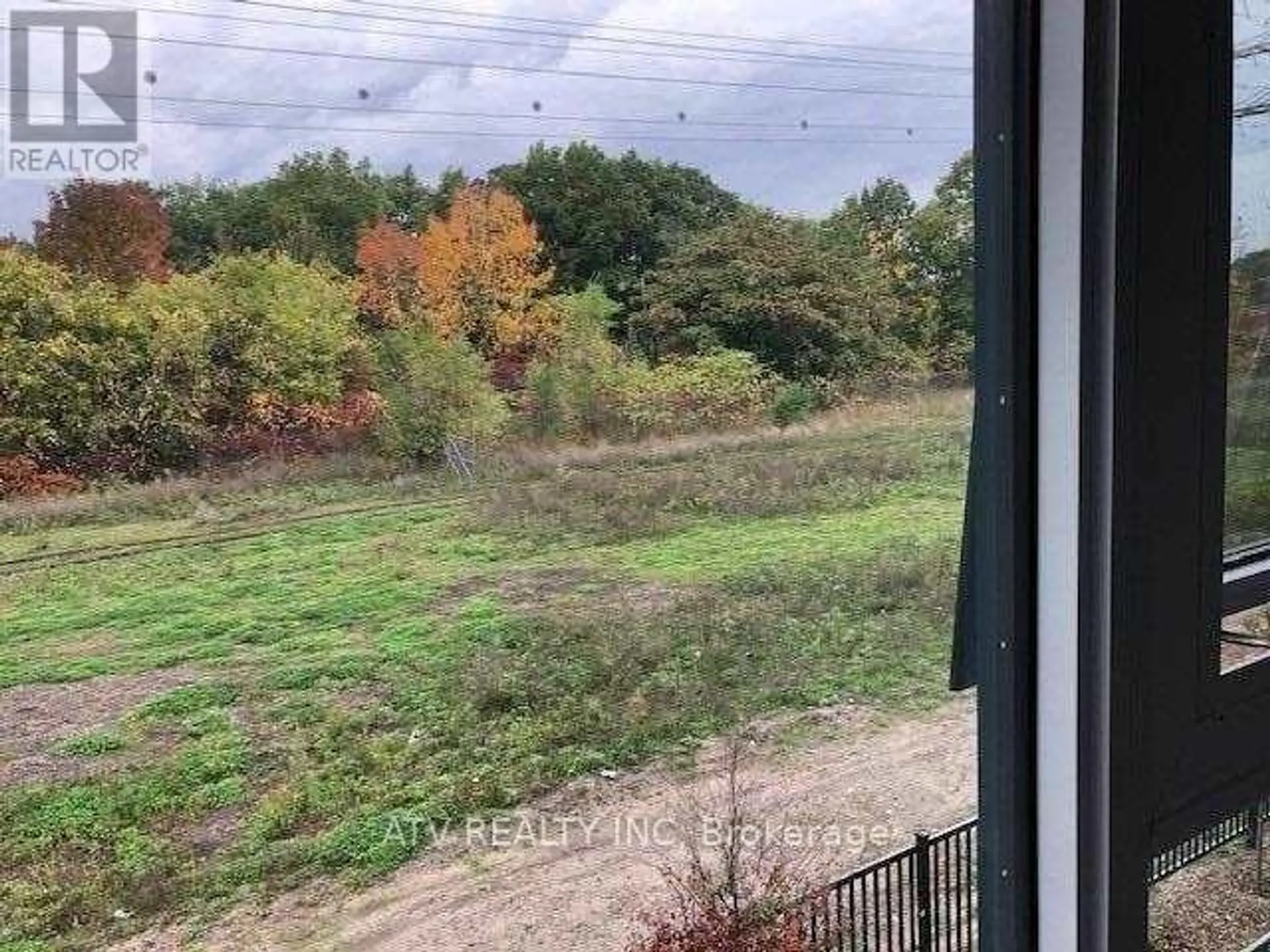 #TH17 10 BRIN DRIVE - Image 7