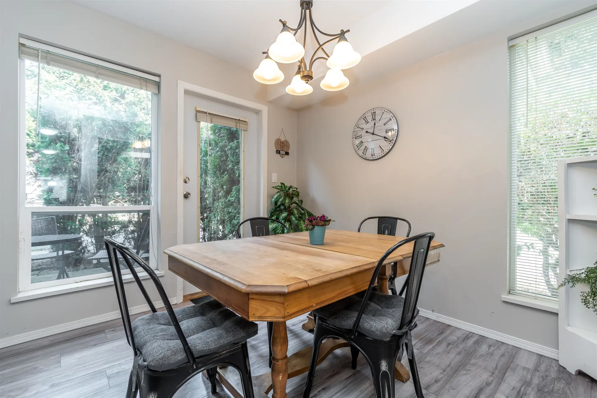 #107 1275 Scott Drive - Image 3