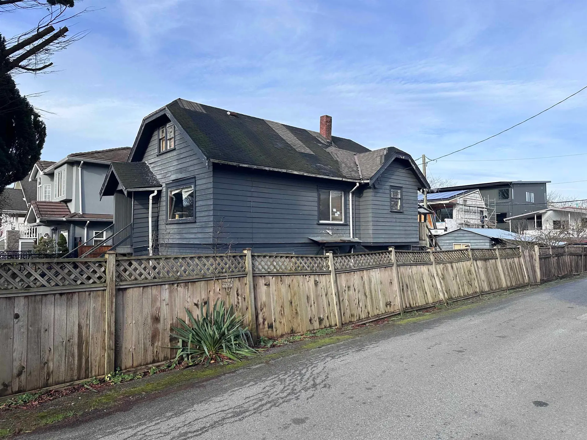175 E 39th Avenue - Image 2