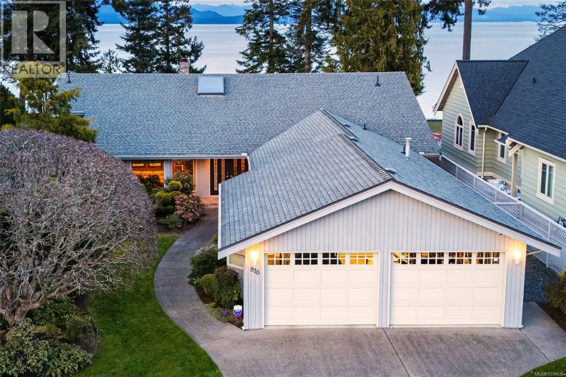 Property at 876 Gaetjen St, Parksville, BC
