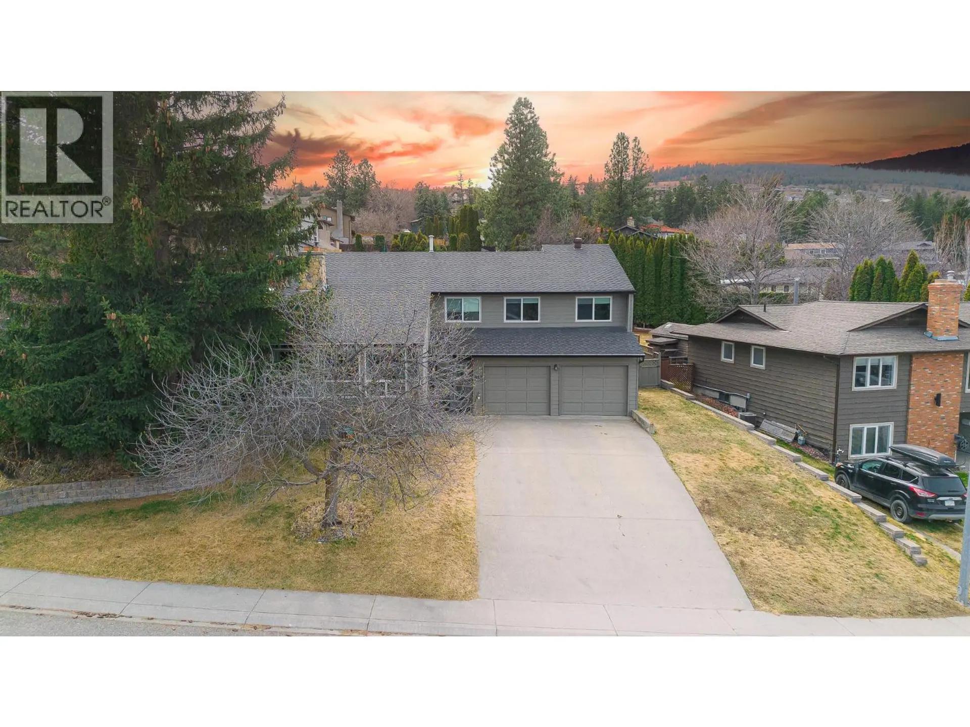 Property at 913 HUNTLEIGH Crescent, Kamloops, BC