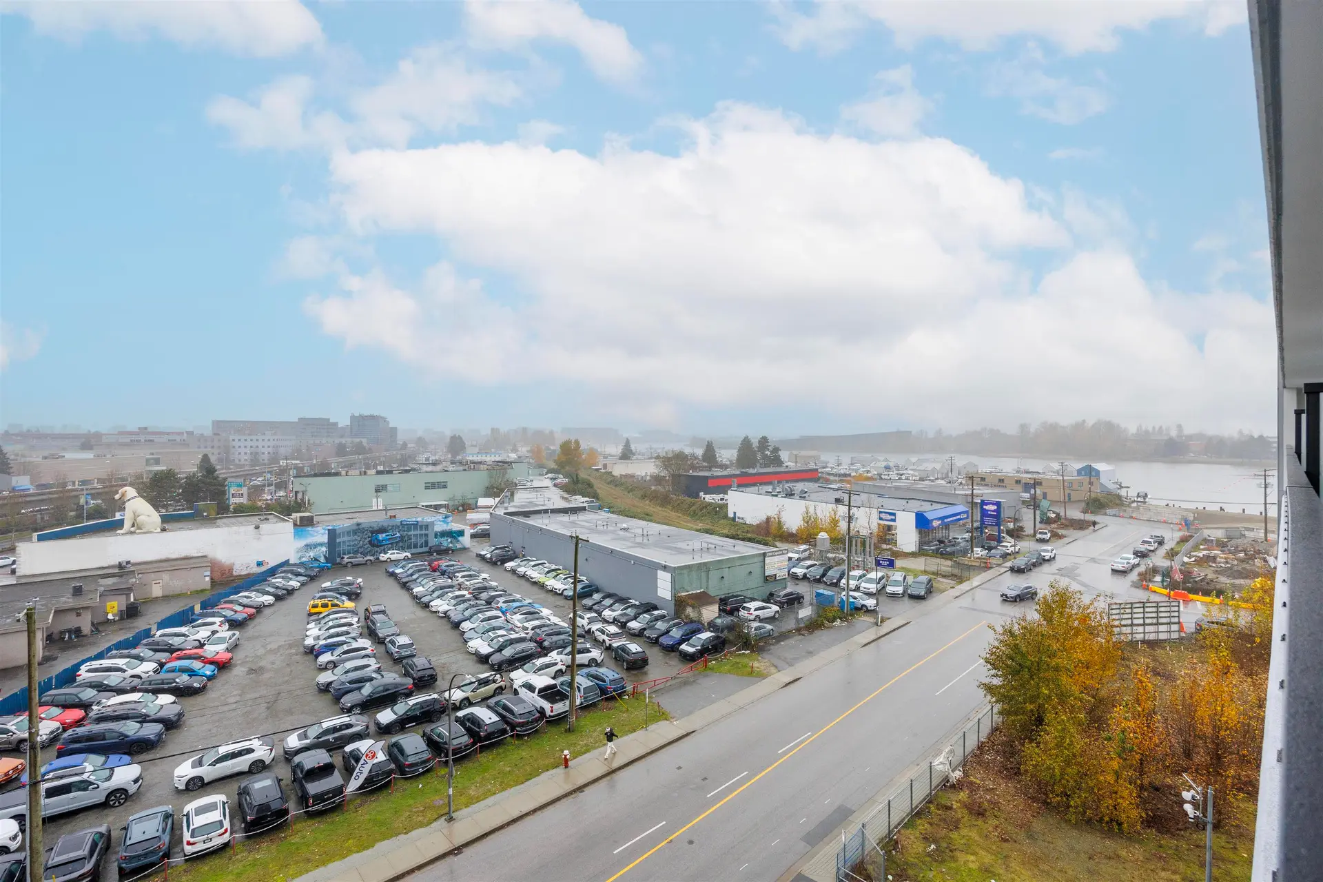 #806 8155 Capstan Way - Image 2