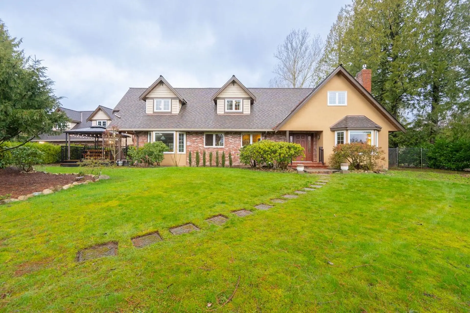 Property at 25243 68 Avenue, Langley, BC