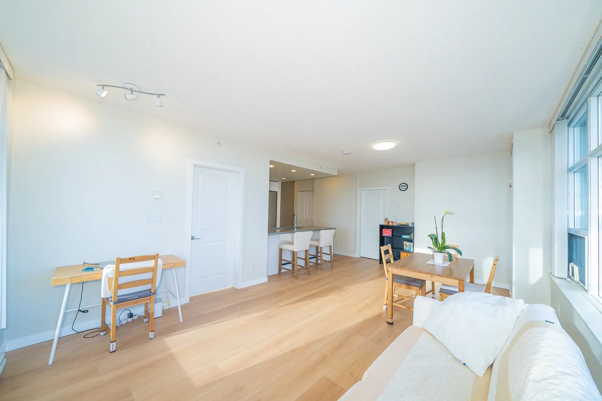 #3206 4880 Bennett Street - Image 12