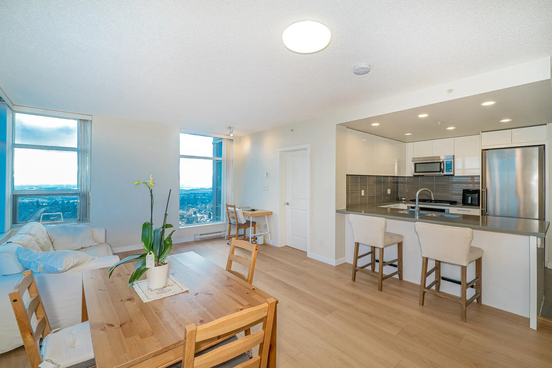 #3206 4880 Bennett Street - Image 10