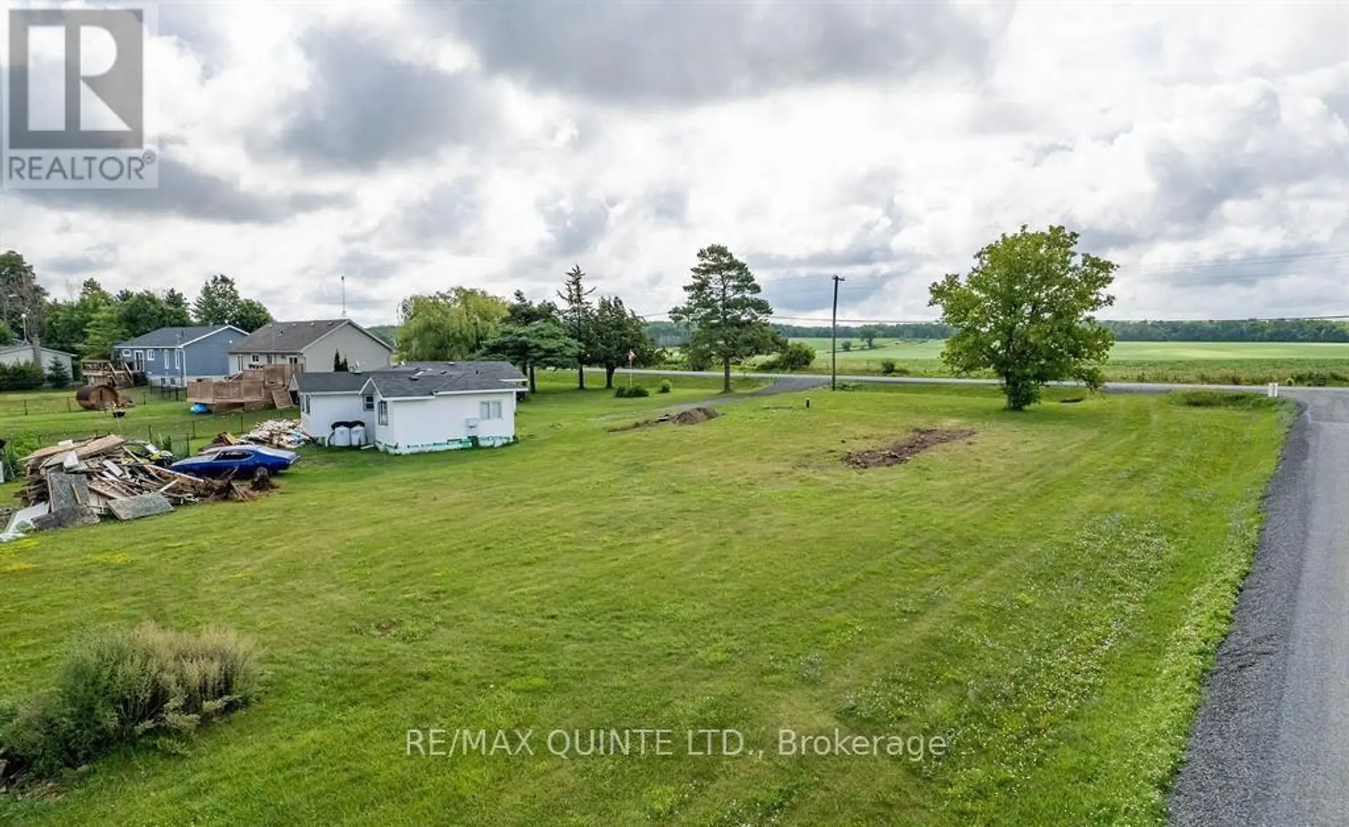00 MOORE AVENUE - Image 8