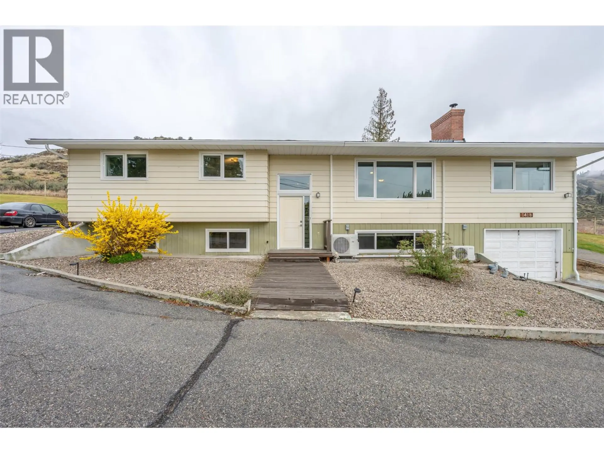 Property at 1418 FAIRVIEW Road, Oliver, BC