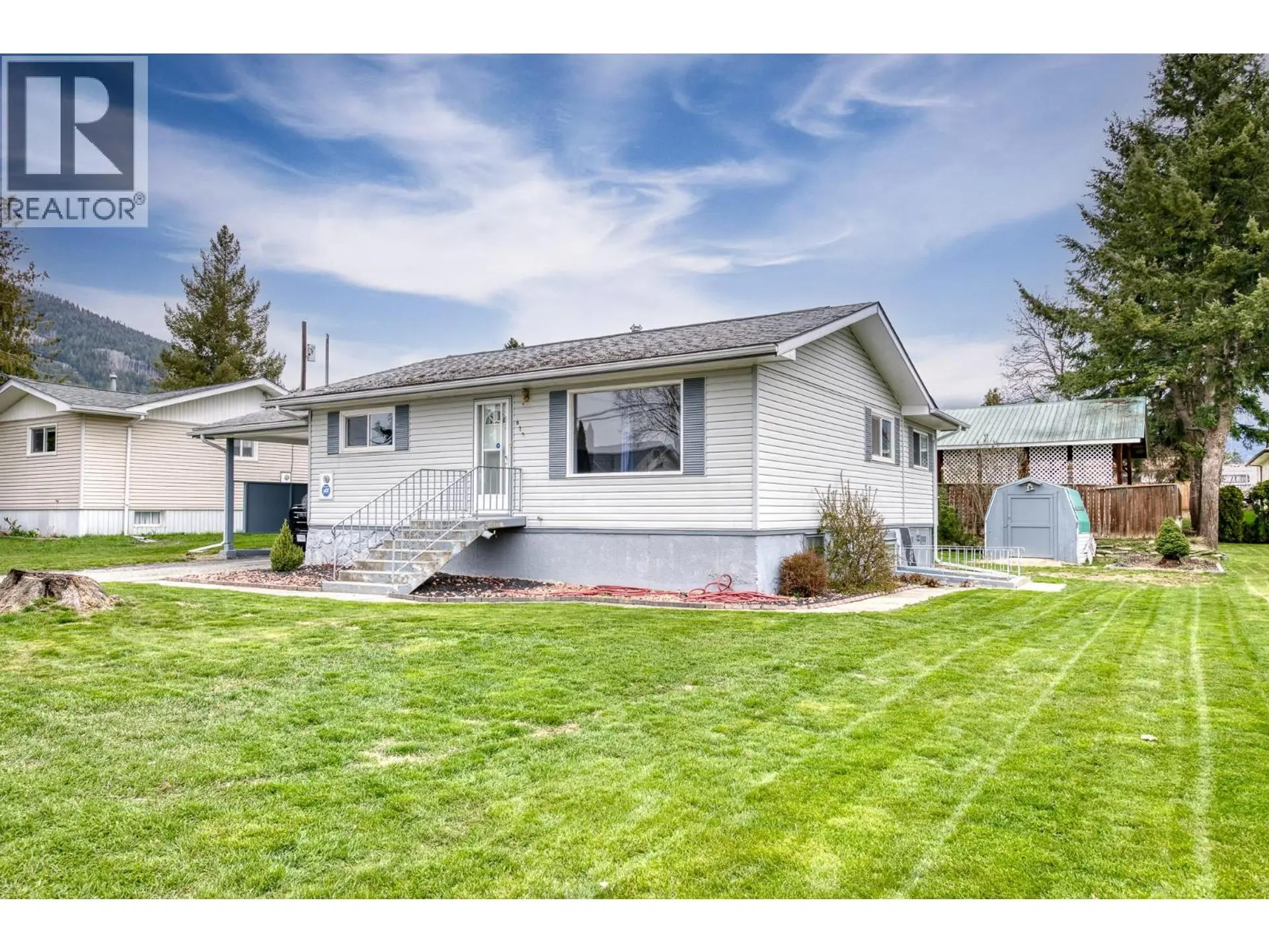 Property at 610 20th Avenue S, Creston, BC