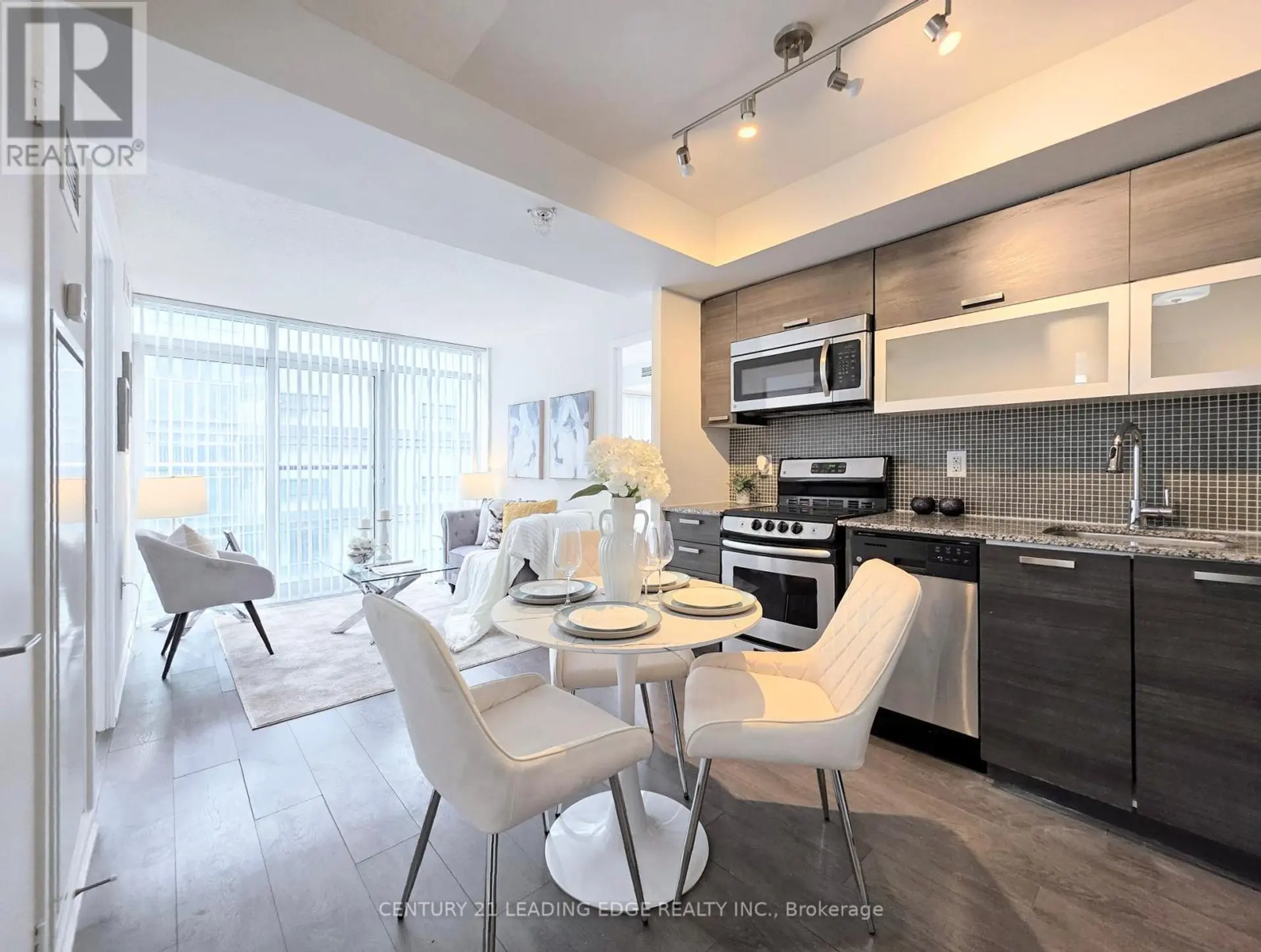 #1907E 36 LISGAR STREET - Image 2