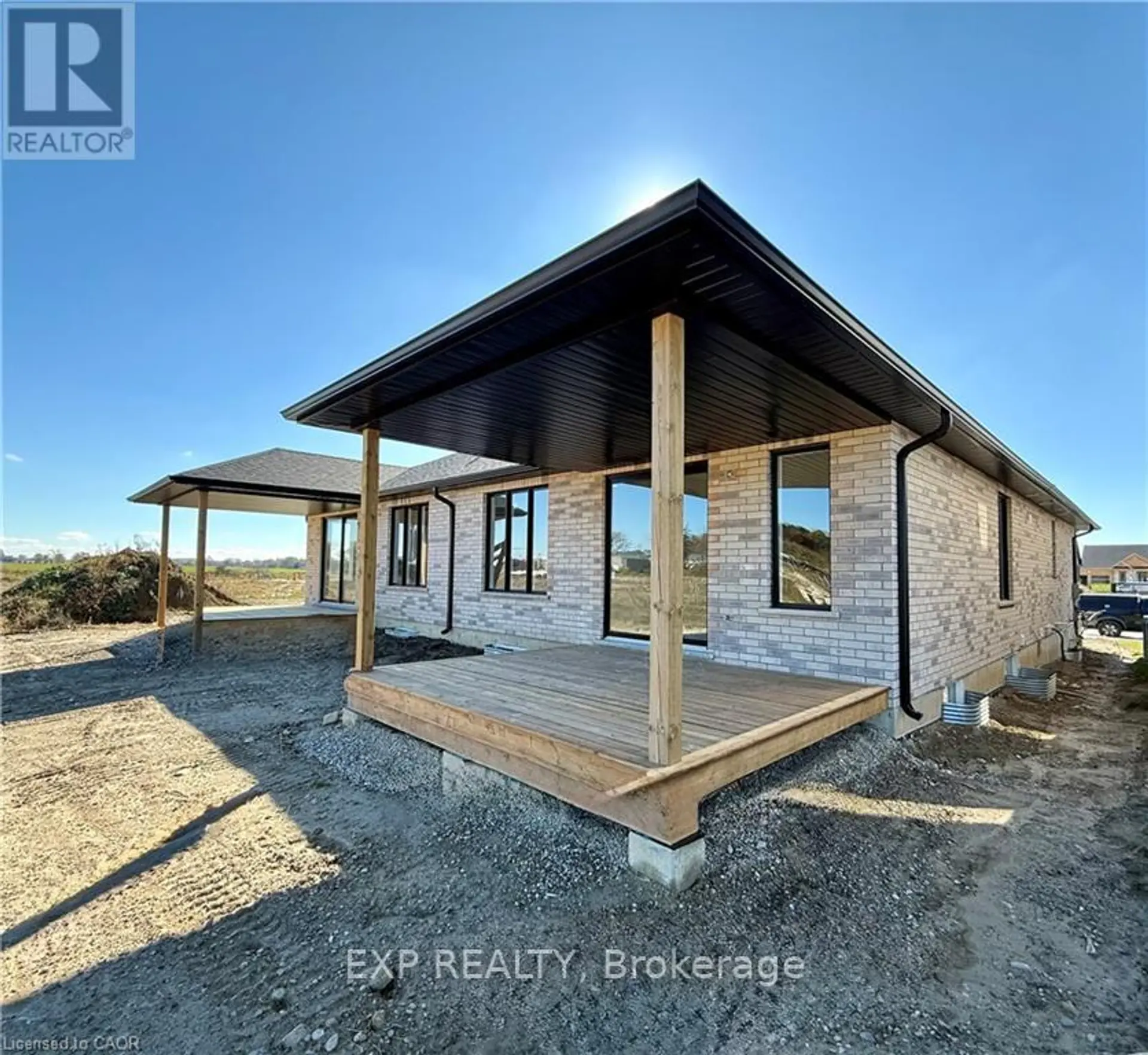 104 THACKERAY WAY - Image 4