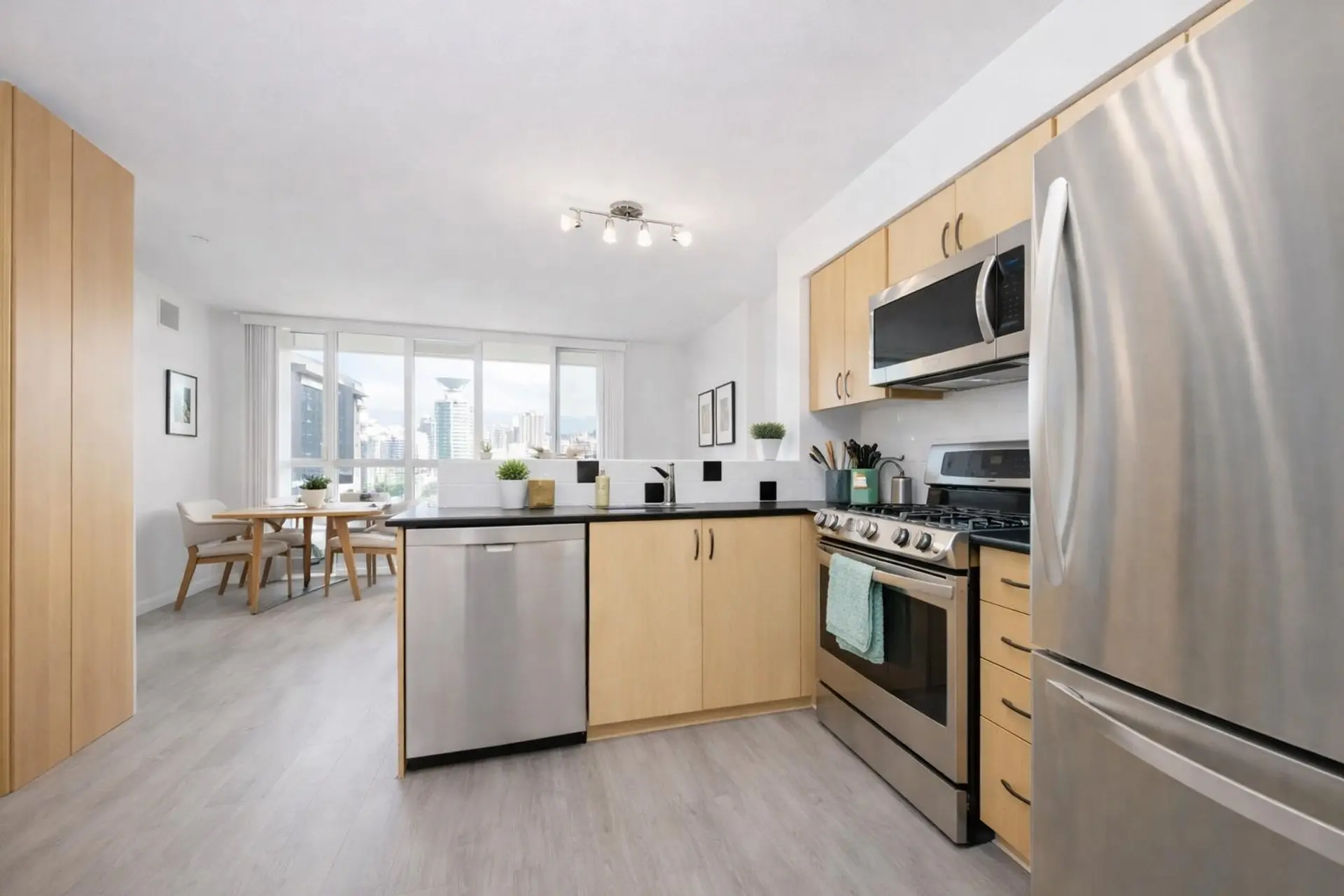 #1703 63 Keefer Place - Image 3