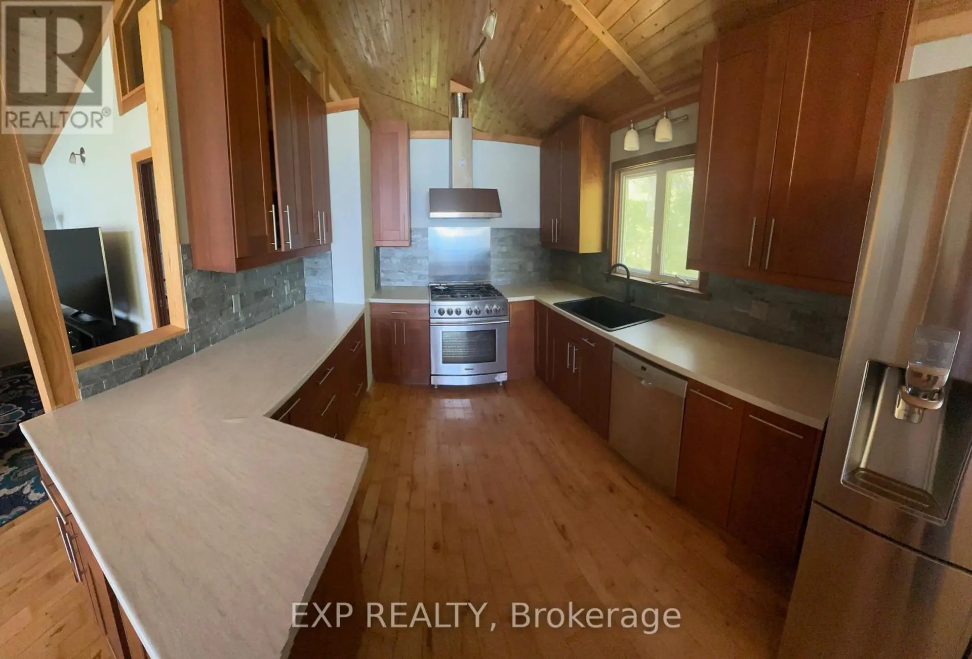 2295 LAKESHORE ROAD E - Image 7