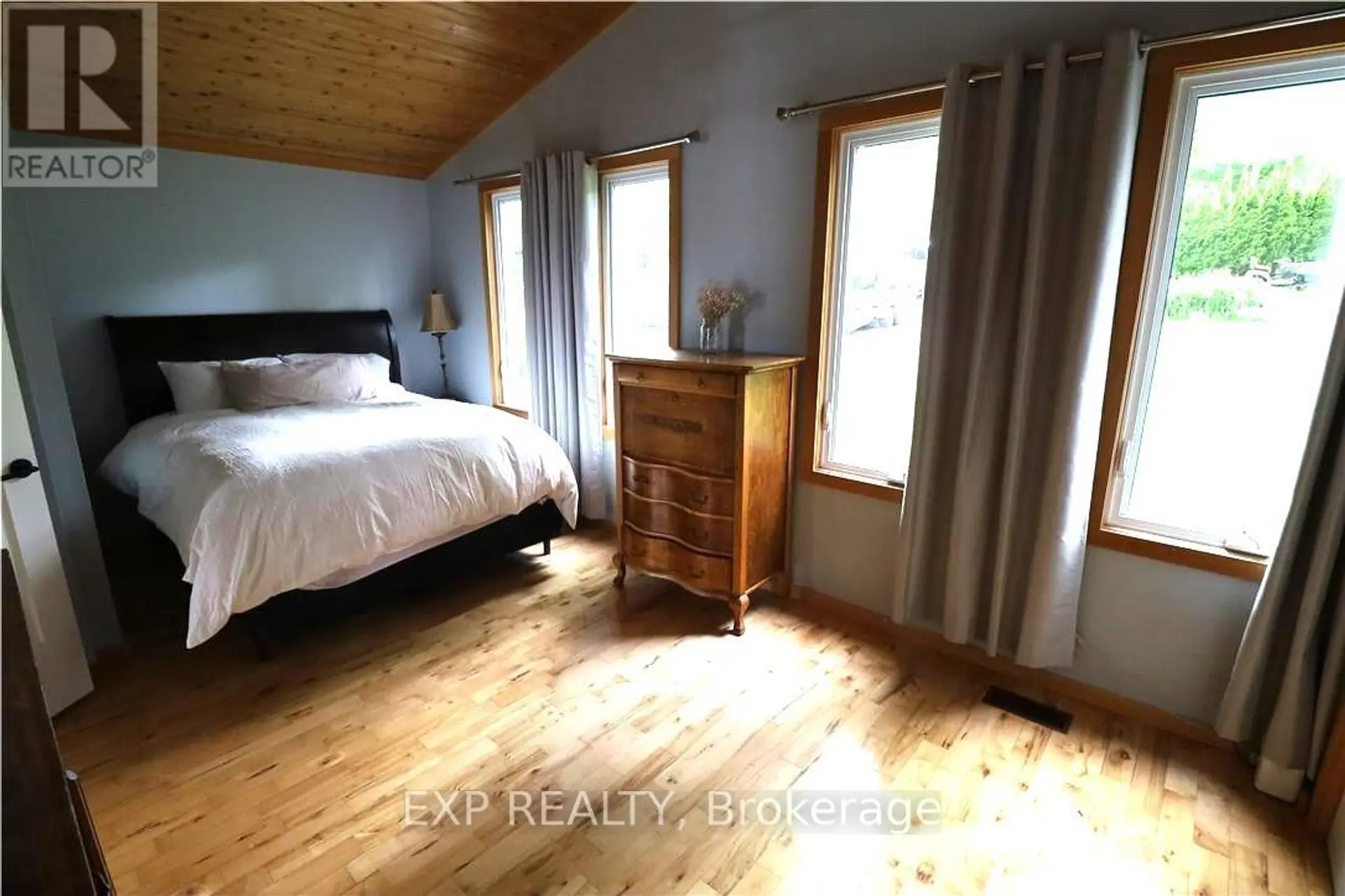 2295 LAKESHORE ROAD E - Image 9