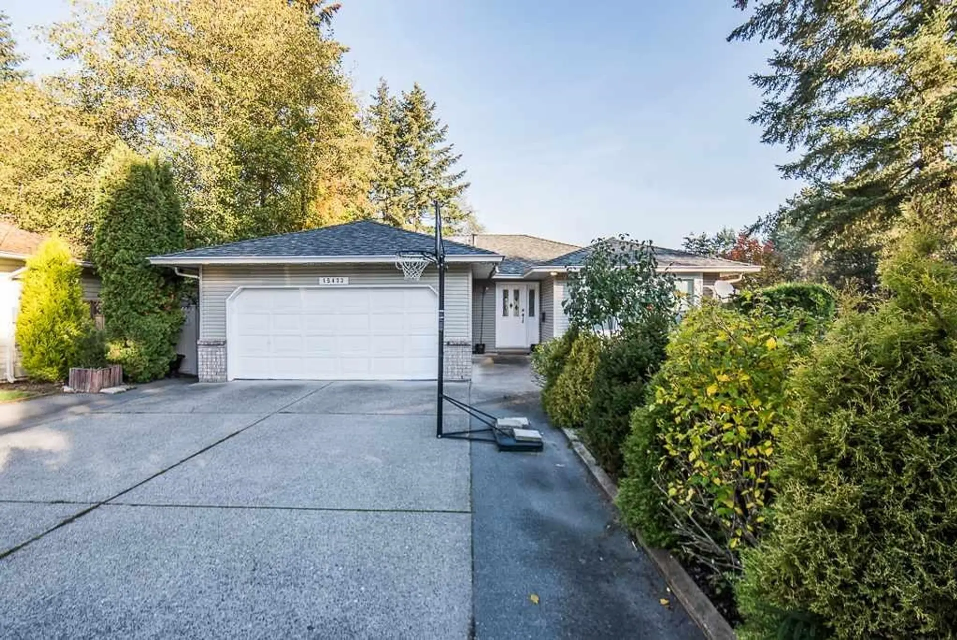 Property at 15473 27a Avenue, Surrey, BC