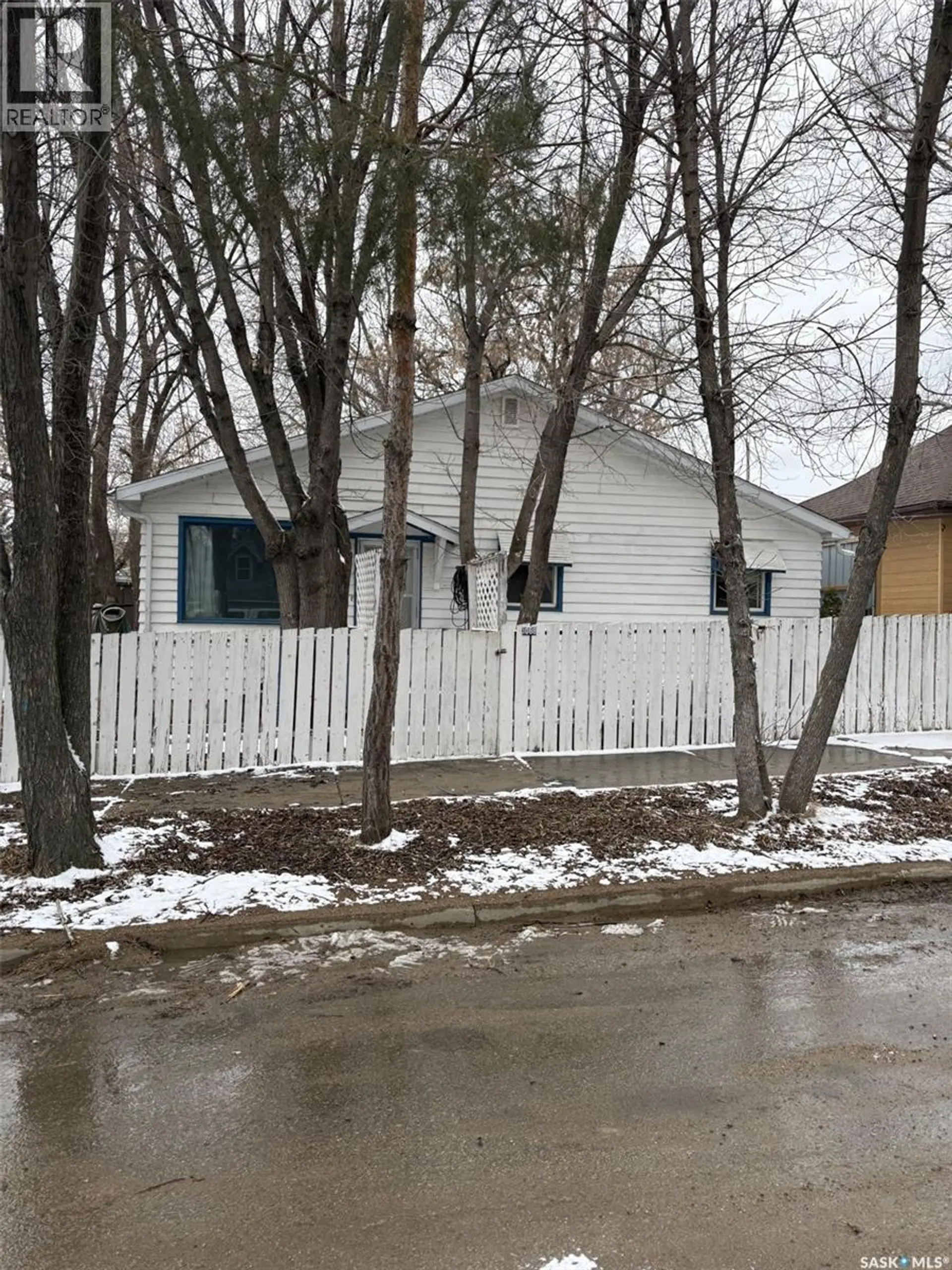 1088 Wolfe AVENUE - Image 5