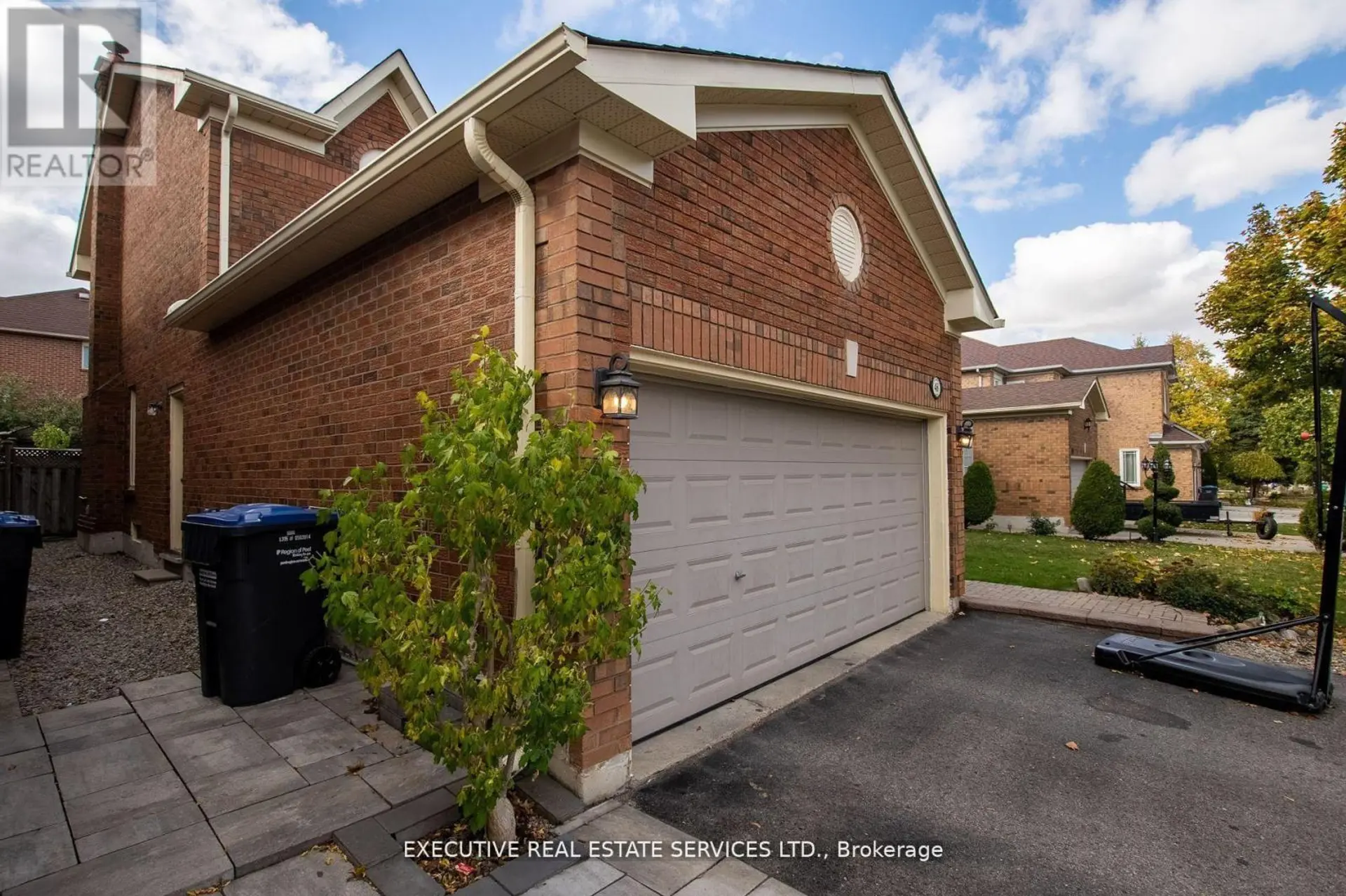 48 EAGLERIDGE DRIVE - Image 16