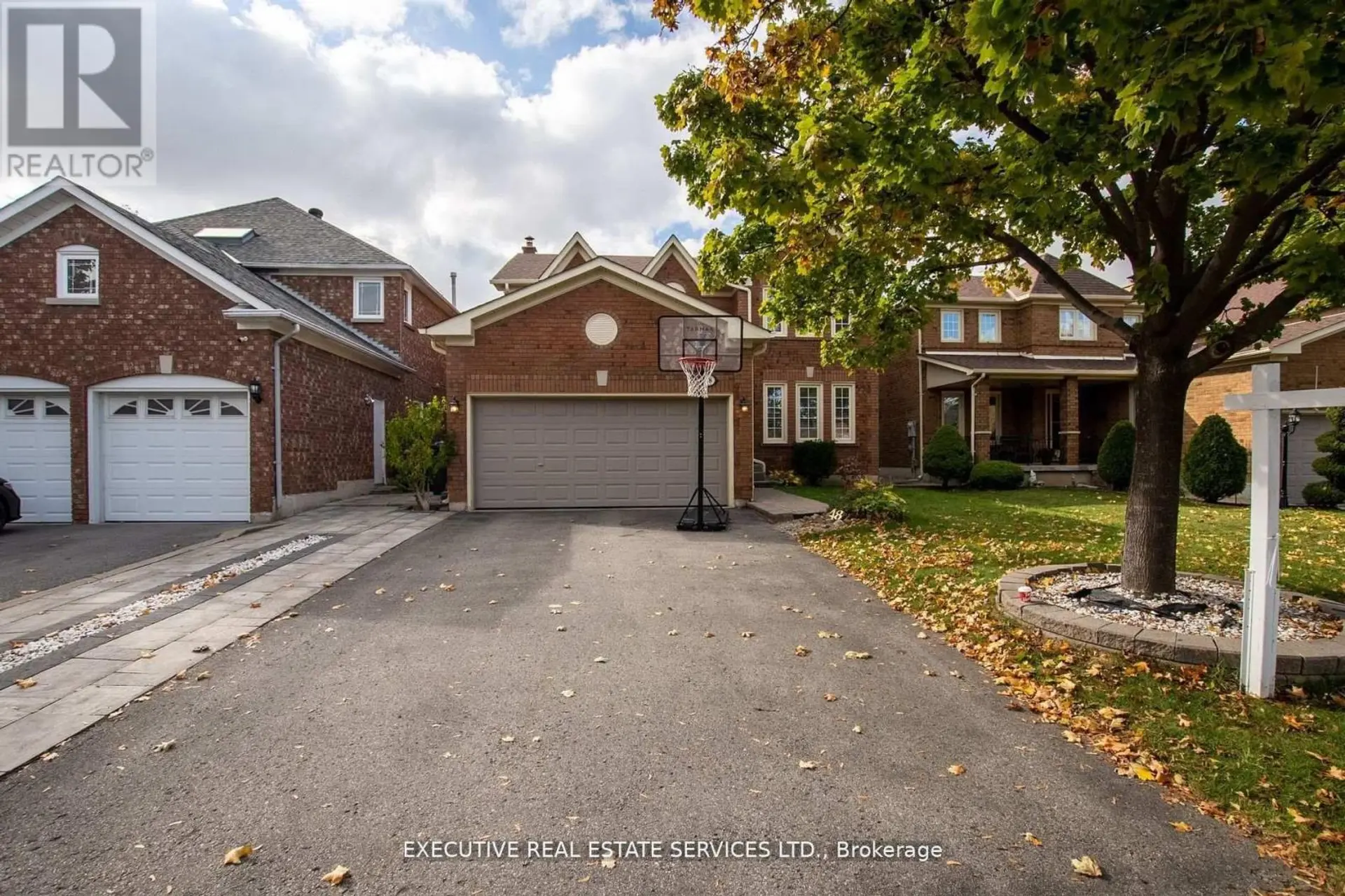 48 EAGLERIDGE DRIVE - Image 4