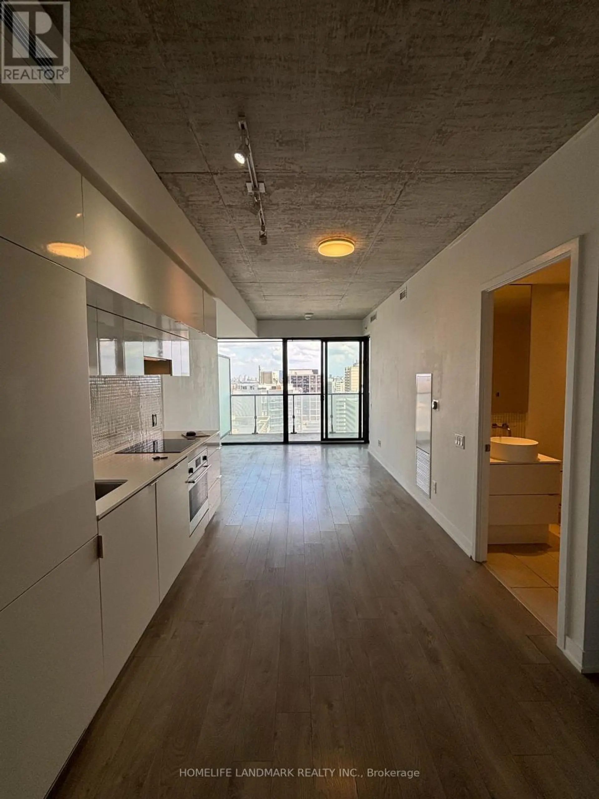 #1209 185 ROEHAMPTON AVENUE - Image 3