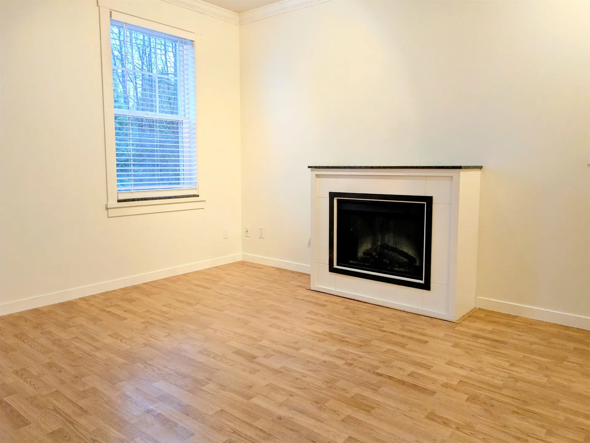 #58 19572 Fraser Way - Image 8