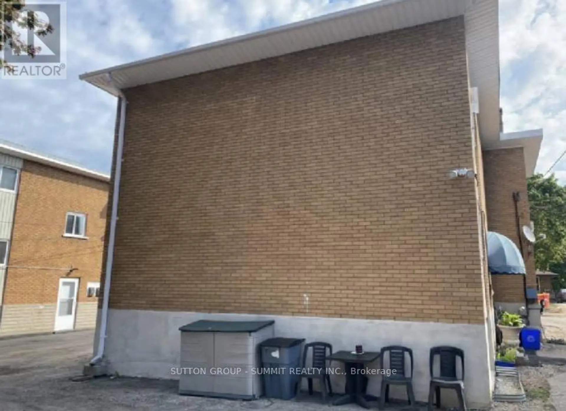 31 SOUTHDALE AVENUE - Image 2