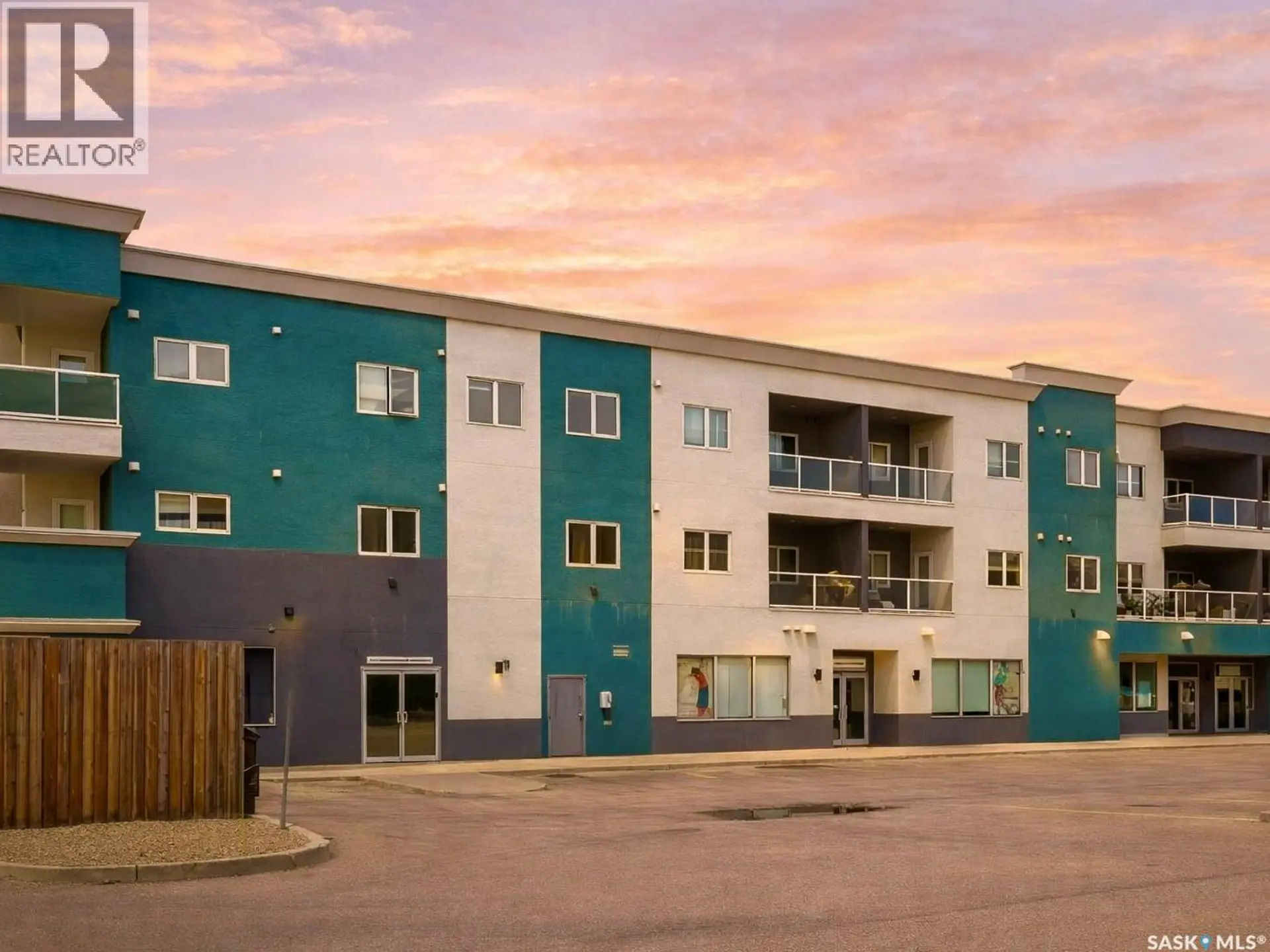 #309 412 WILLOWGROVE SQUARE - Image 3