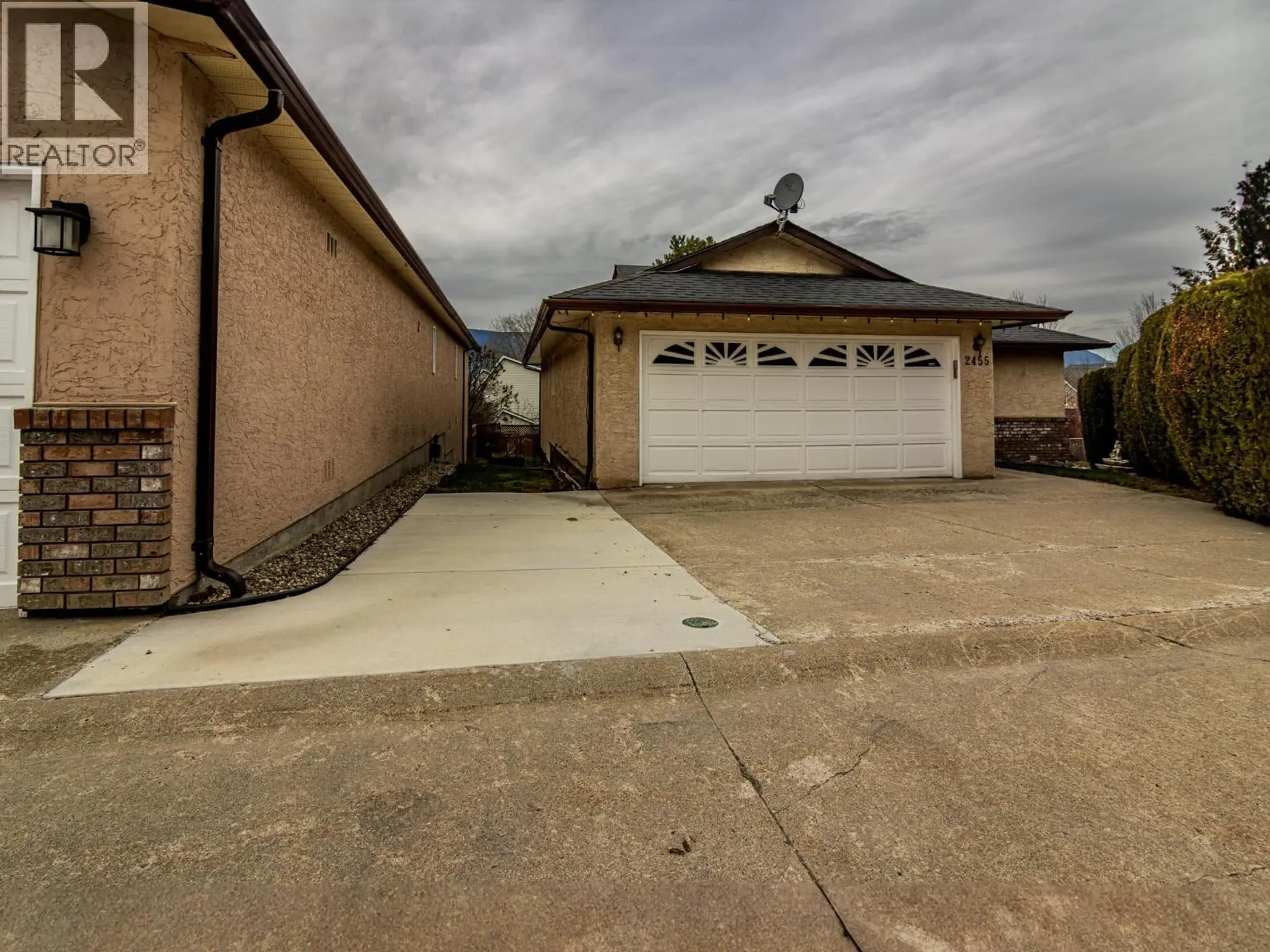 Property at 2455 5TH Avenue NE, Salmon Arm, BC