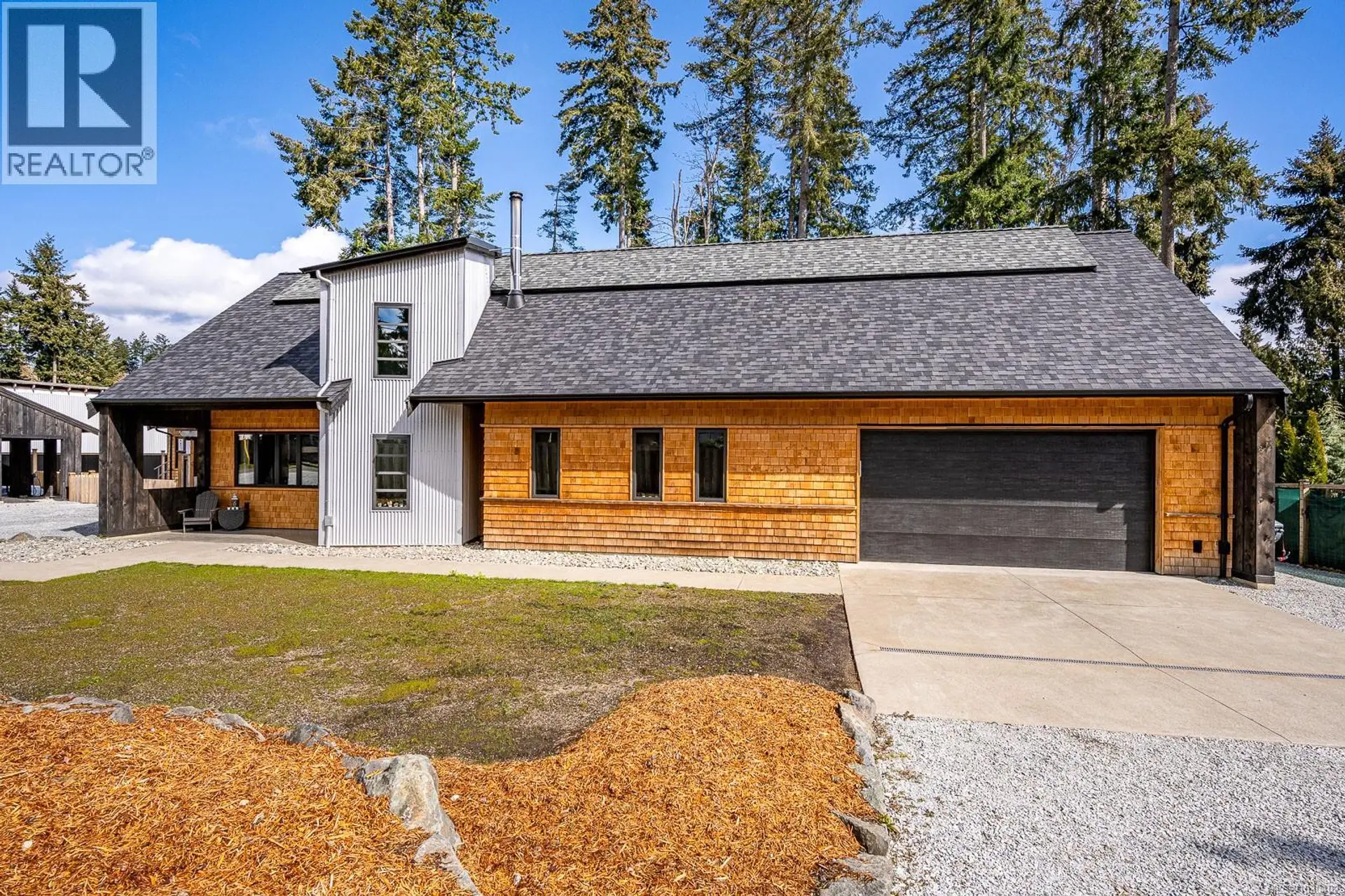 Property at 4615 Thompson Clarke Dr E, Bowser, BC
